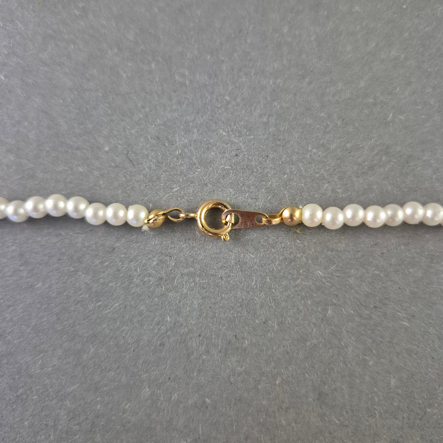 Elegante Perlen Kette – Klassisches Schmuckstück mit zeitloser Ausstrahlung