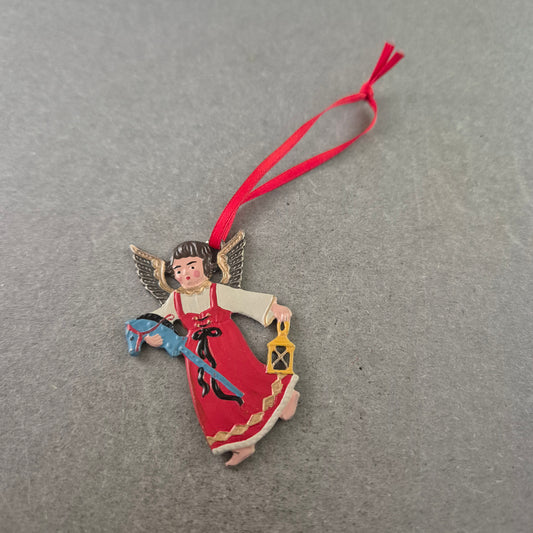 Weihnachts Anhänger Engel – Handbemaltes Dekor mit rotem Band