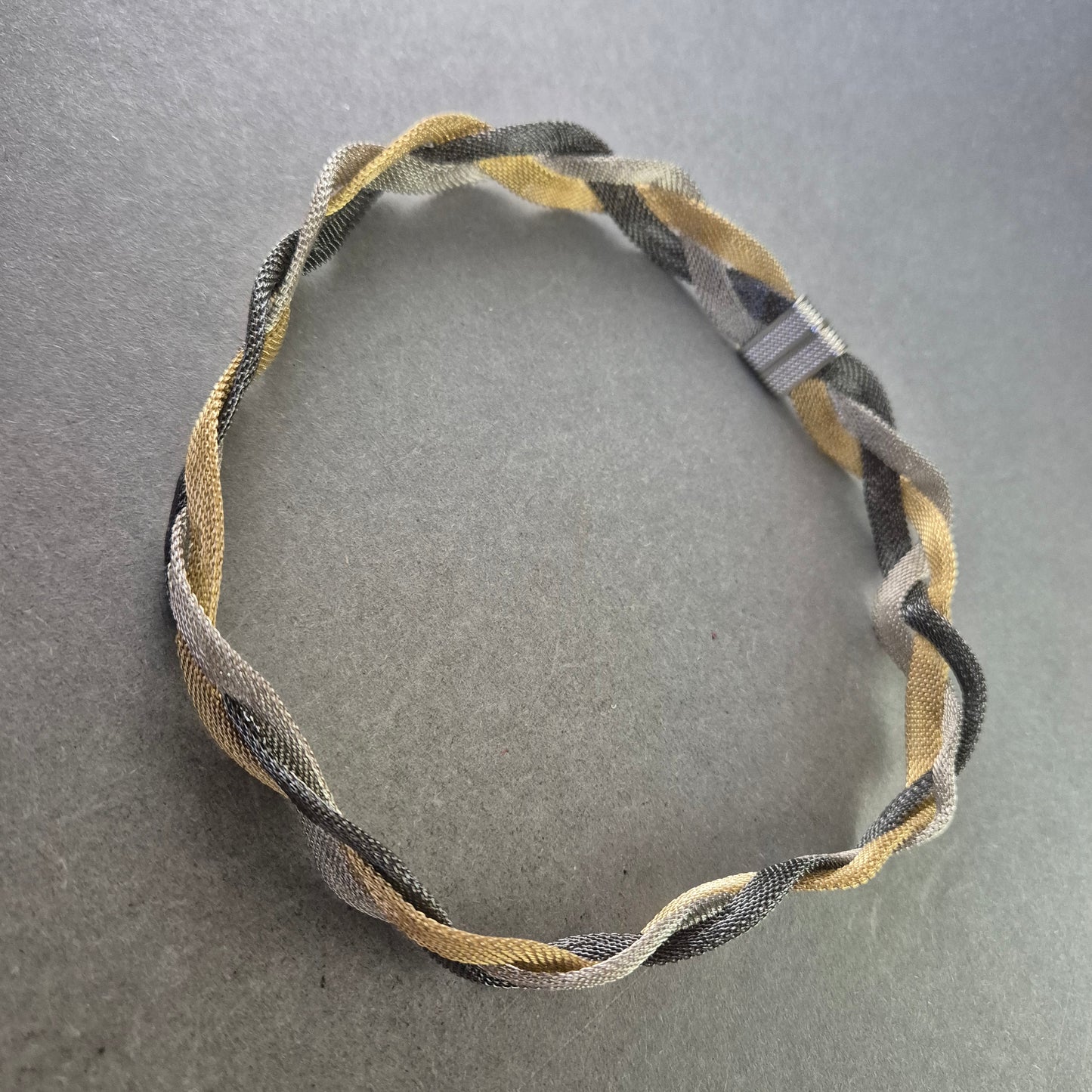 Damen Kette – Geflochtenes Design in Silber, Grau & Gold