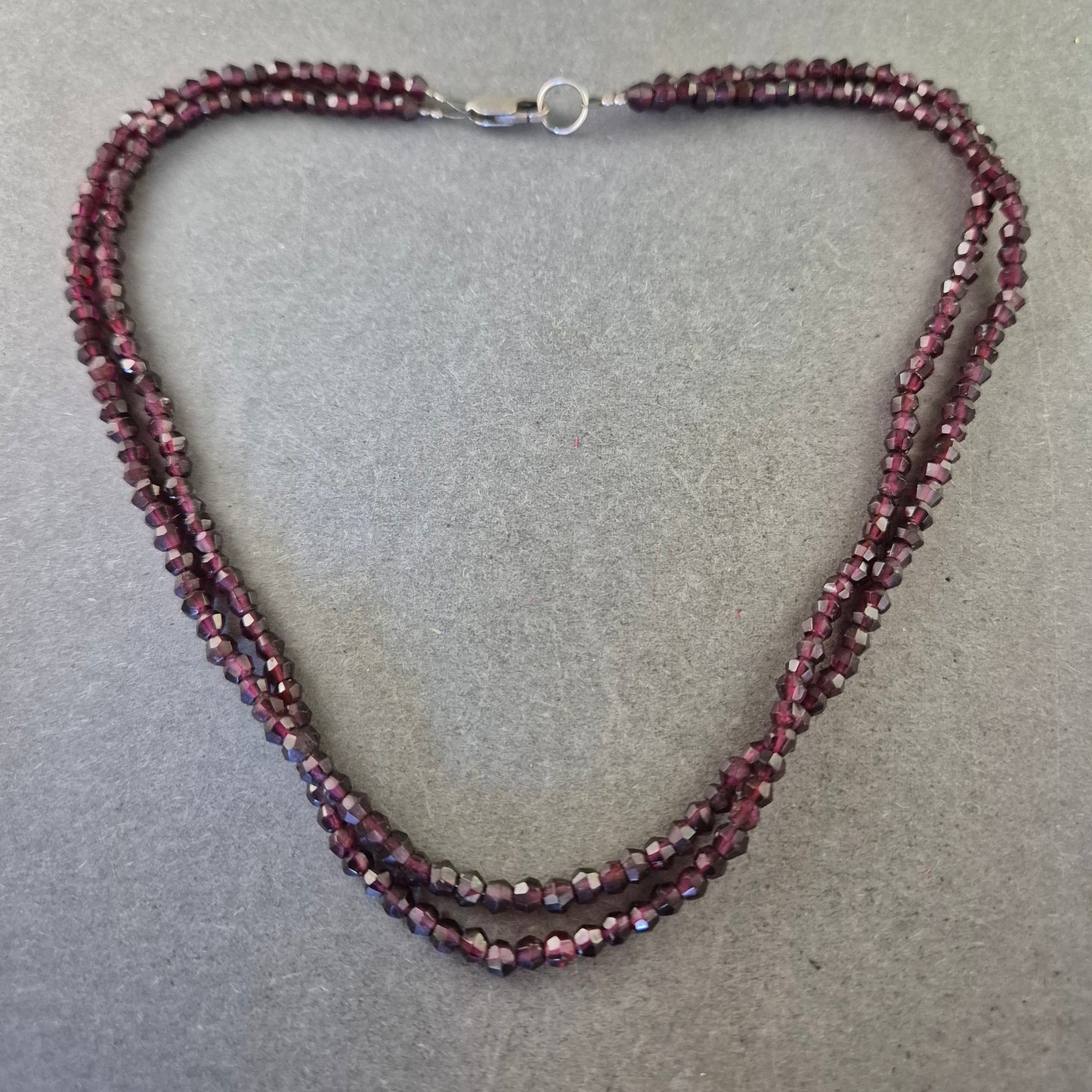 Damen Kette – Doppelreihige Granat Halskette mit Facettenschliff