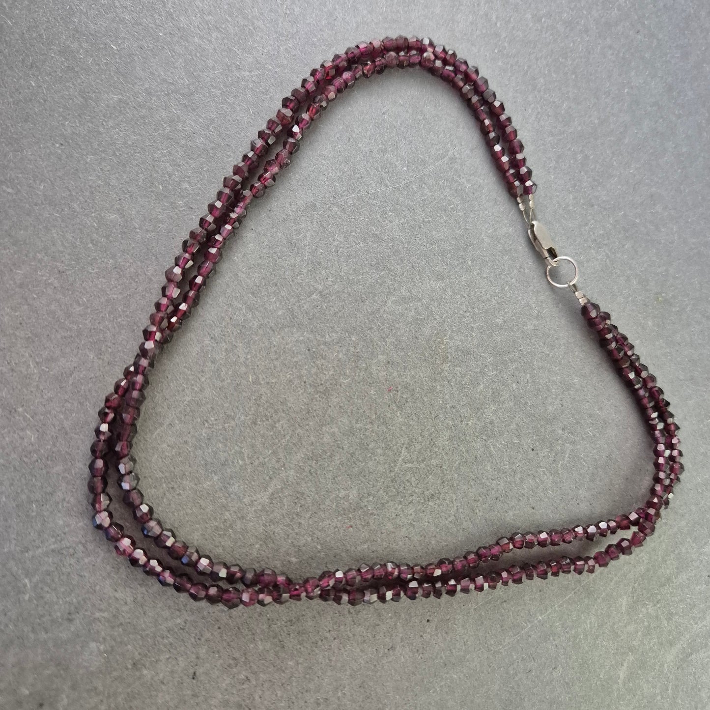 Damen Kette – Doppelreihige Granat Halskette mit Facettenschliff