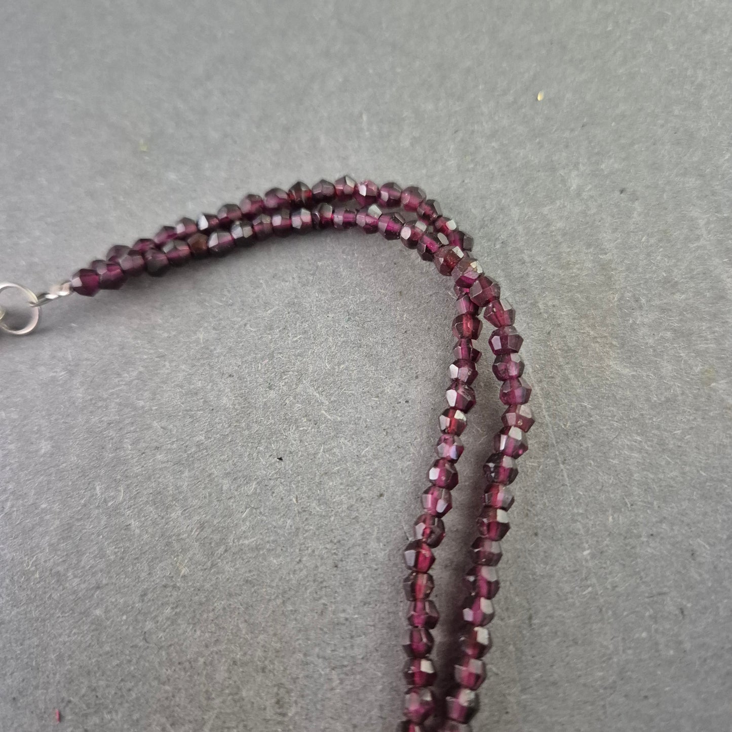 Damen Kette – Doppelreihige Granat Halskette mit Facettenschliff