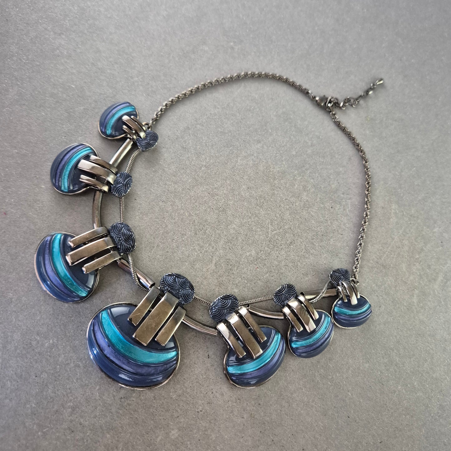 Damen Kette – Statement Halskette mit blauen Anhängern