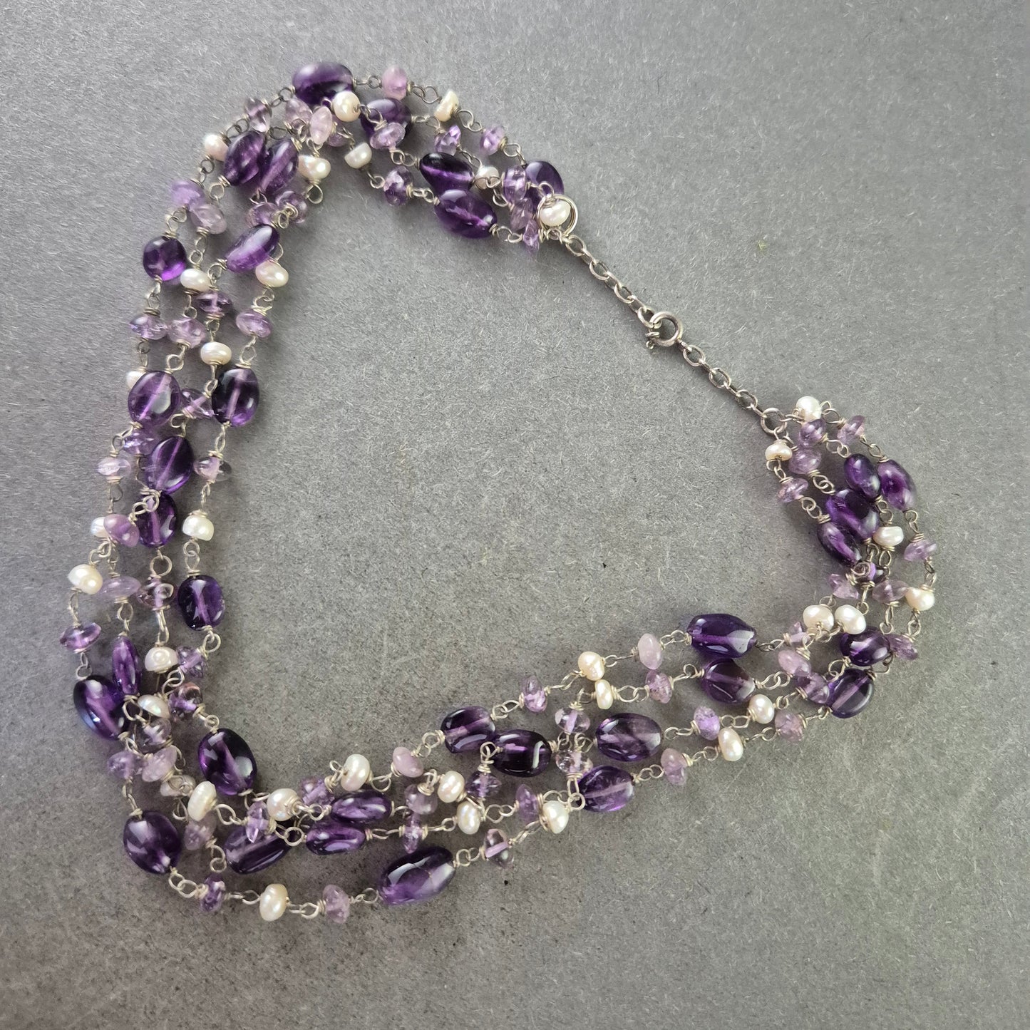 Damen Kette – Mehrreihige Amethyst & Perlen Edelsteinkette