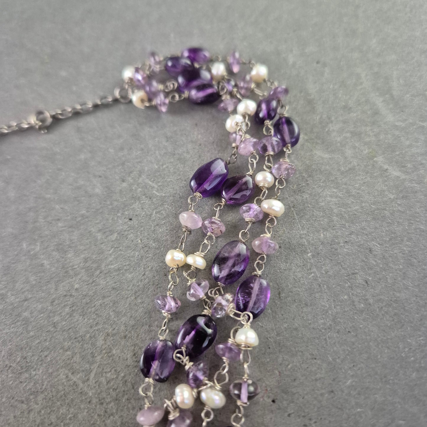 Damen Kette – Mehrreihige Amethyst & Perlen Edelsteinkette
