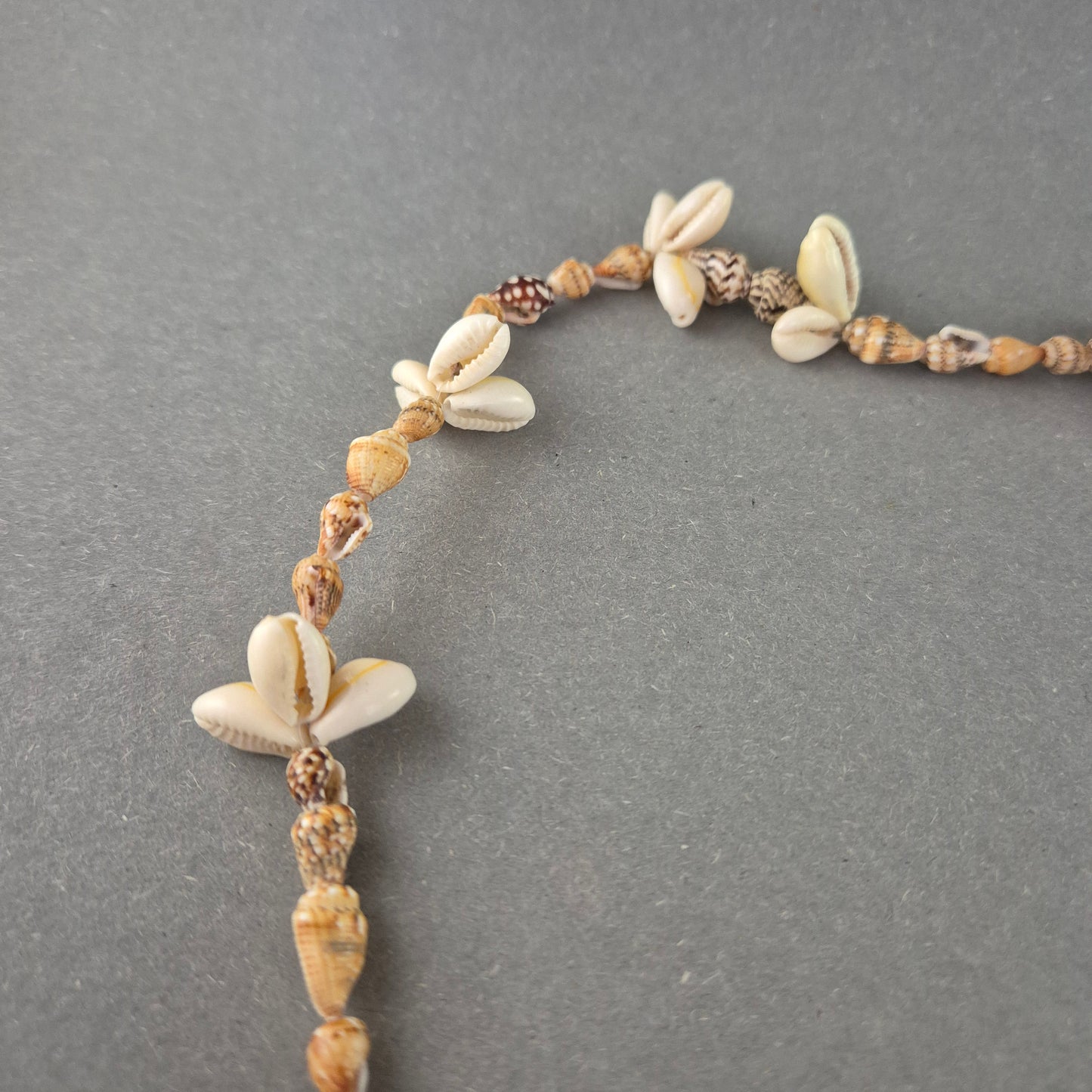 Handgefertigte Muschel Halskette – Maritimer Boho-Stil