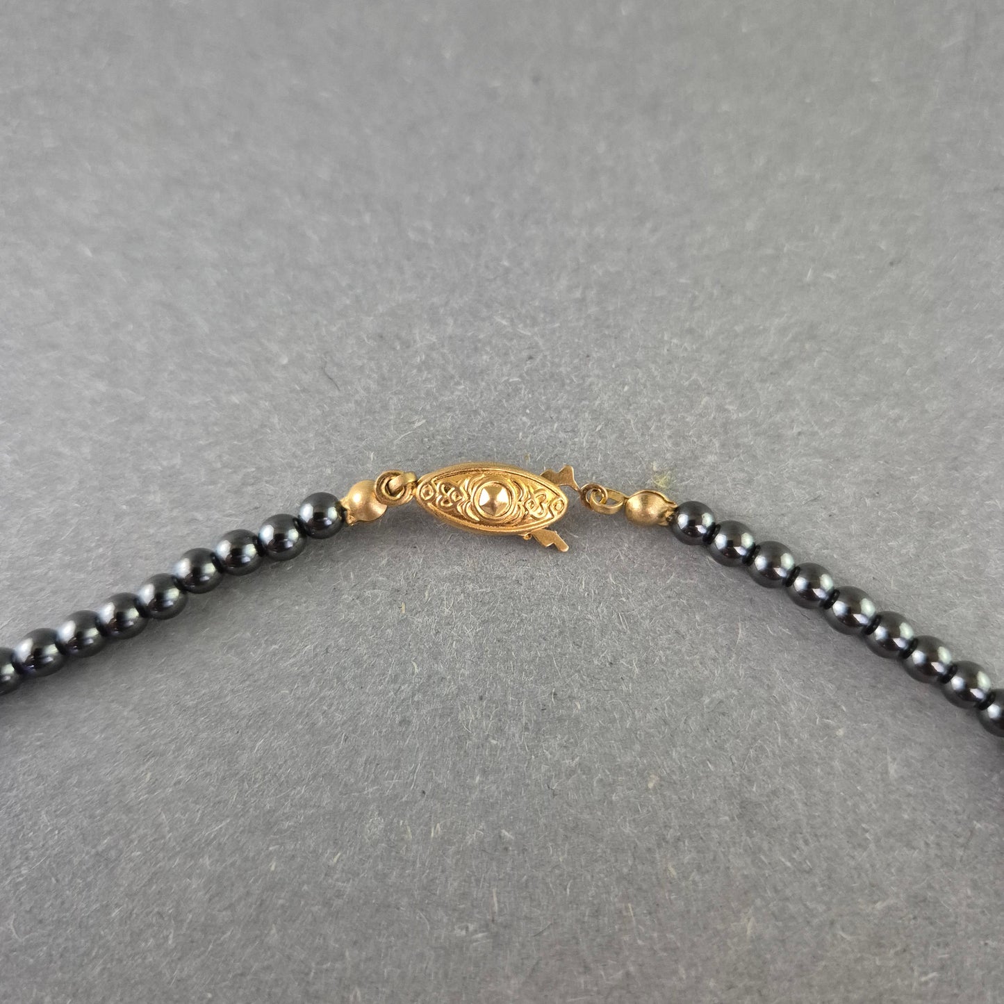 Elegante Hämatit Kette – Klassisches Design mit dezentem Glanz