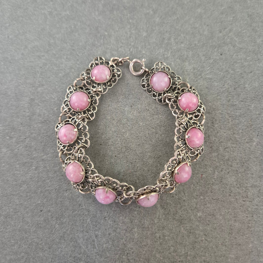 Romantisches Armband mit rosa Steinen – Filigraner Vintage-Stil