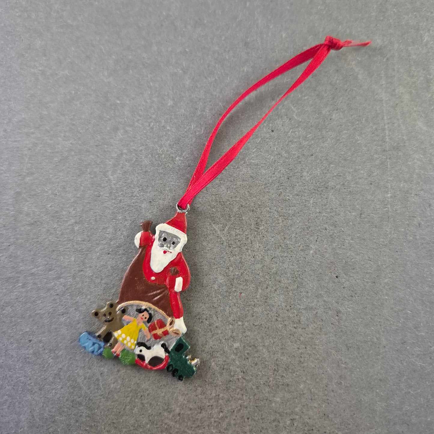 Weihnachtsanhänger mit Weihnachtsmann & Spielzeug – Nostalgischer Charme