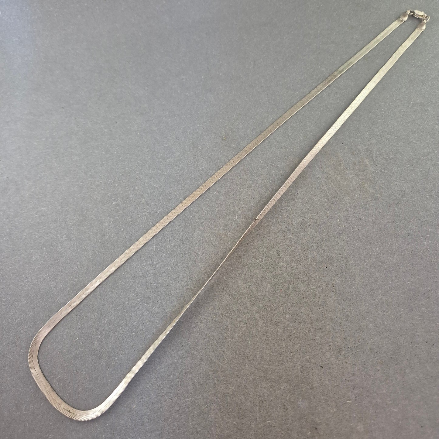 Klassische Silber Halskette – Flachpanzer Design, ca. 45 cm