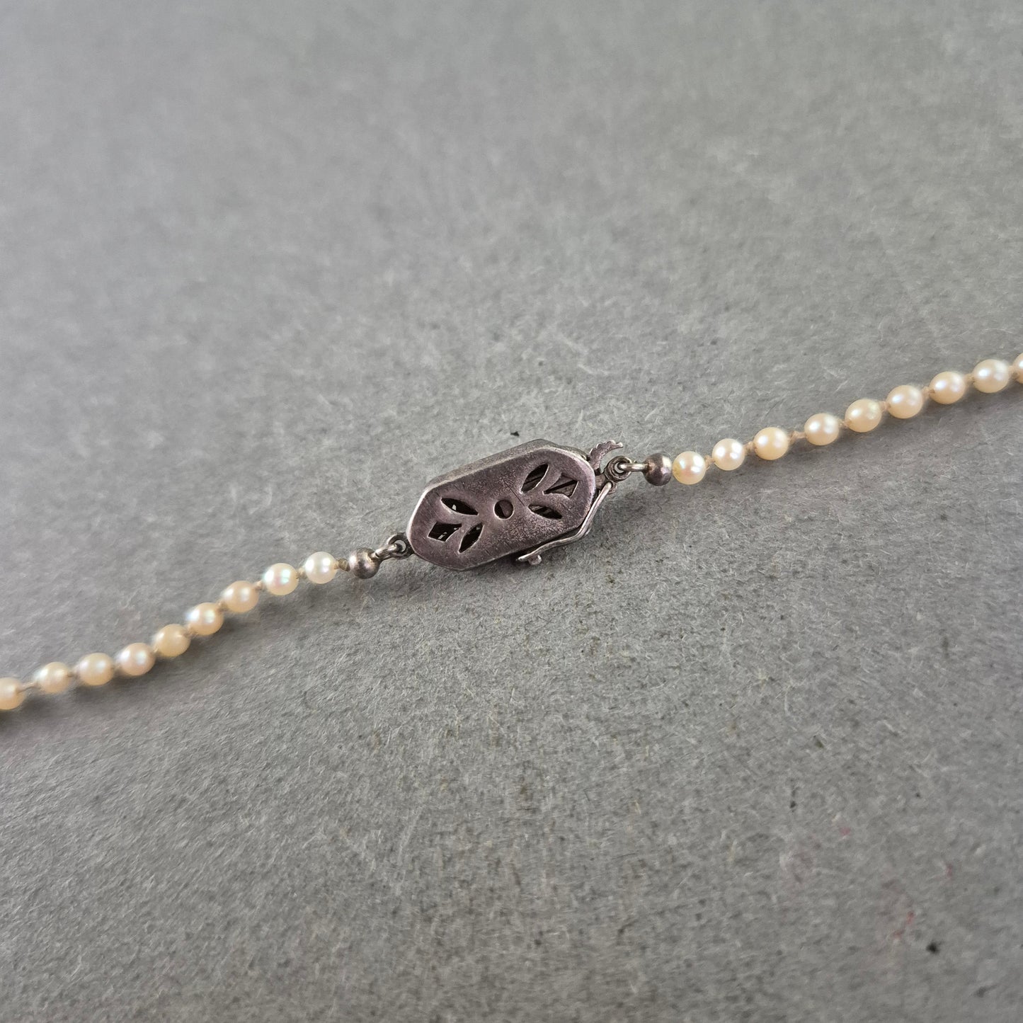 Klassische Perlen Halskette mit Silberverschluss