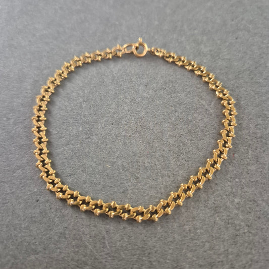 Vintage Armband im Panzer Design – Klassisch und Elegant