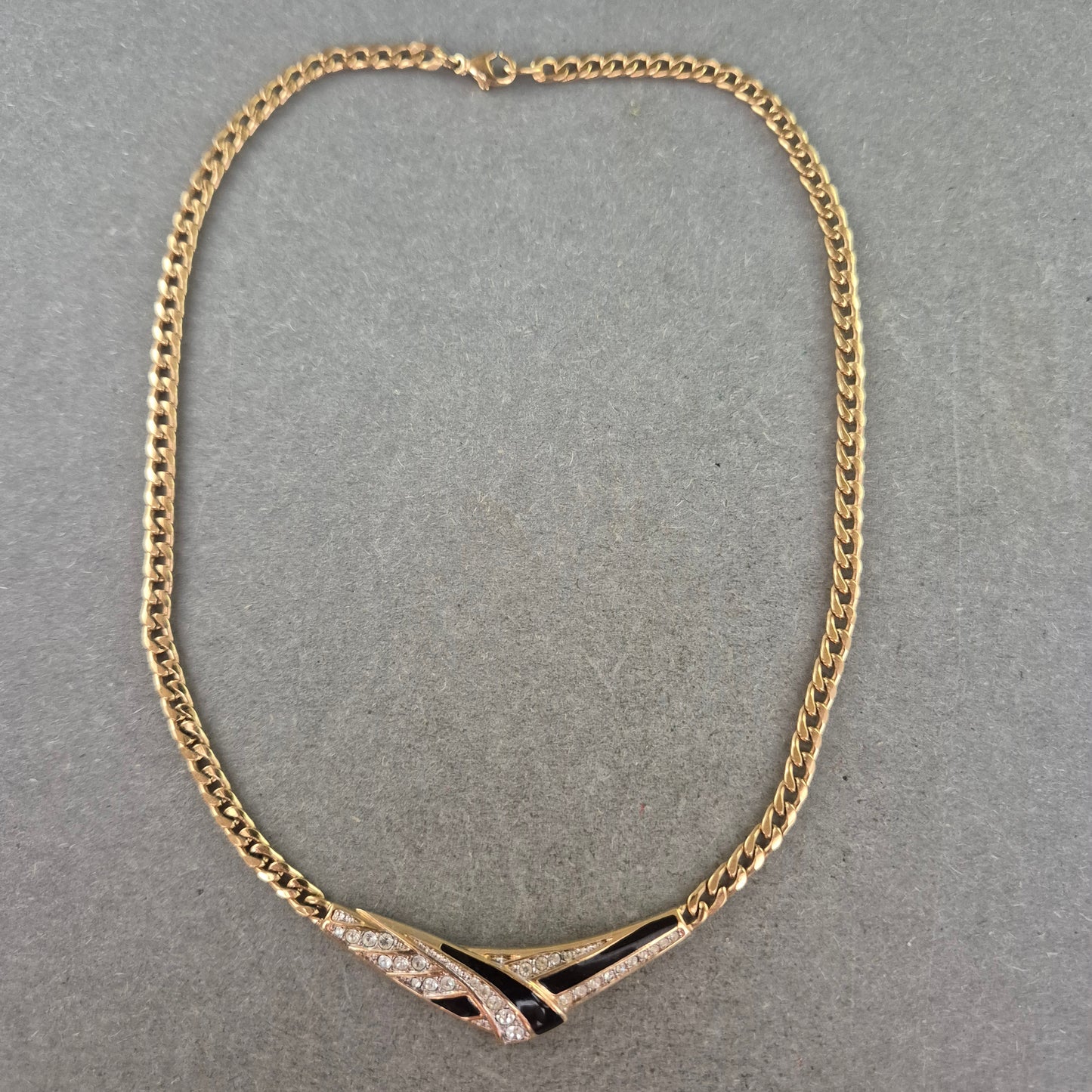 Vintage Kette mit schwarz-weißem Muster – Glamouröse Optik