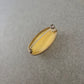 Vintage Brosche mit ovalem Stein – Cremefarbenes Design