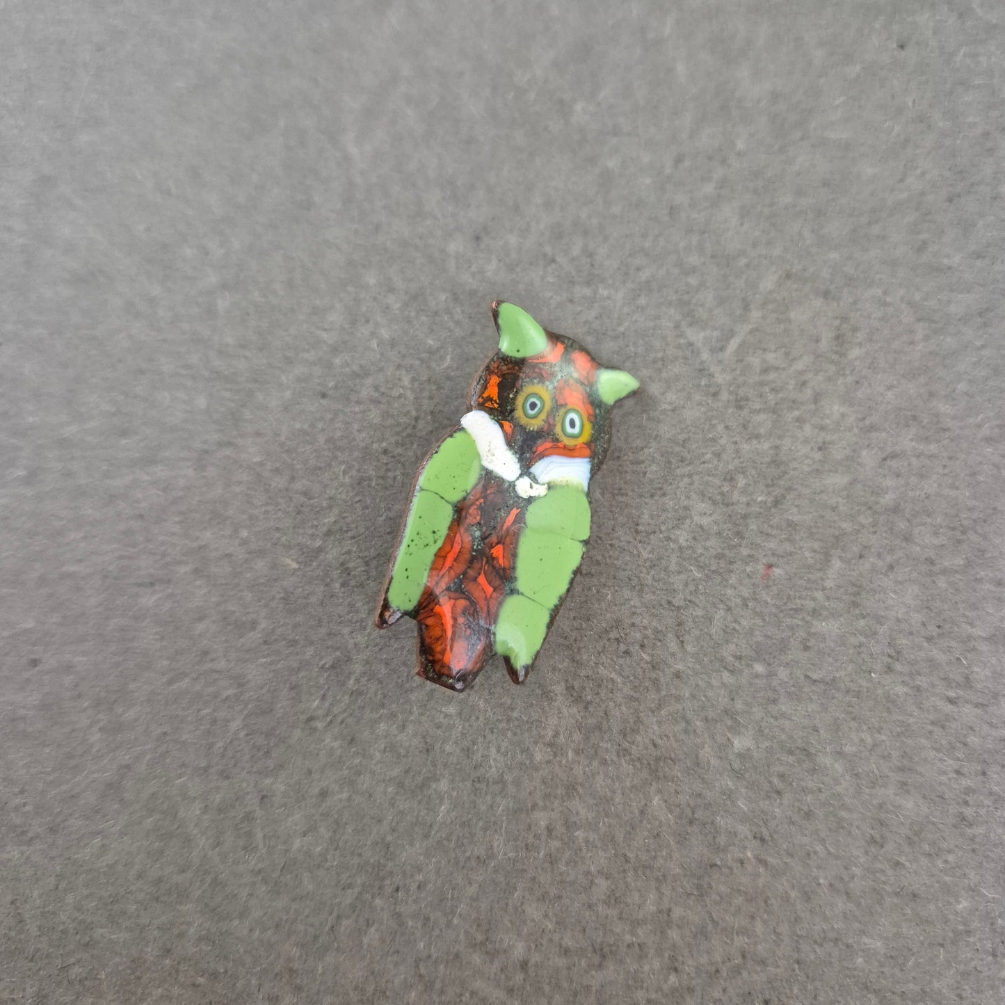 Vintage Brosche Eule – Handbemalt im Retro Stil