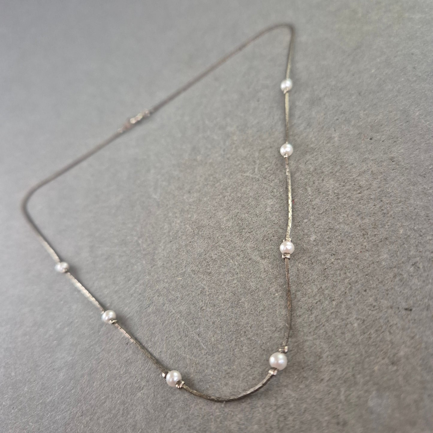 Vintage Kette mit Perlen – Zarte Eleganz