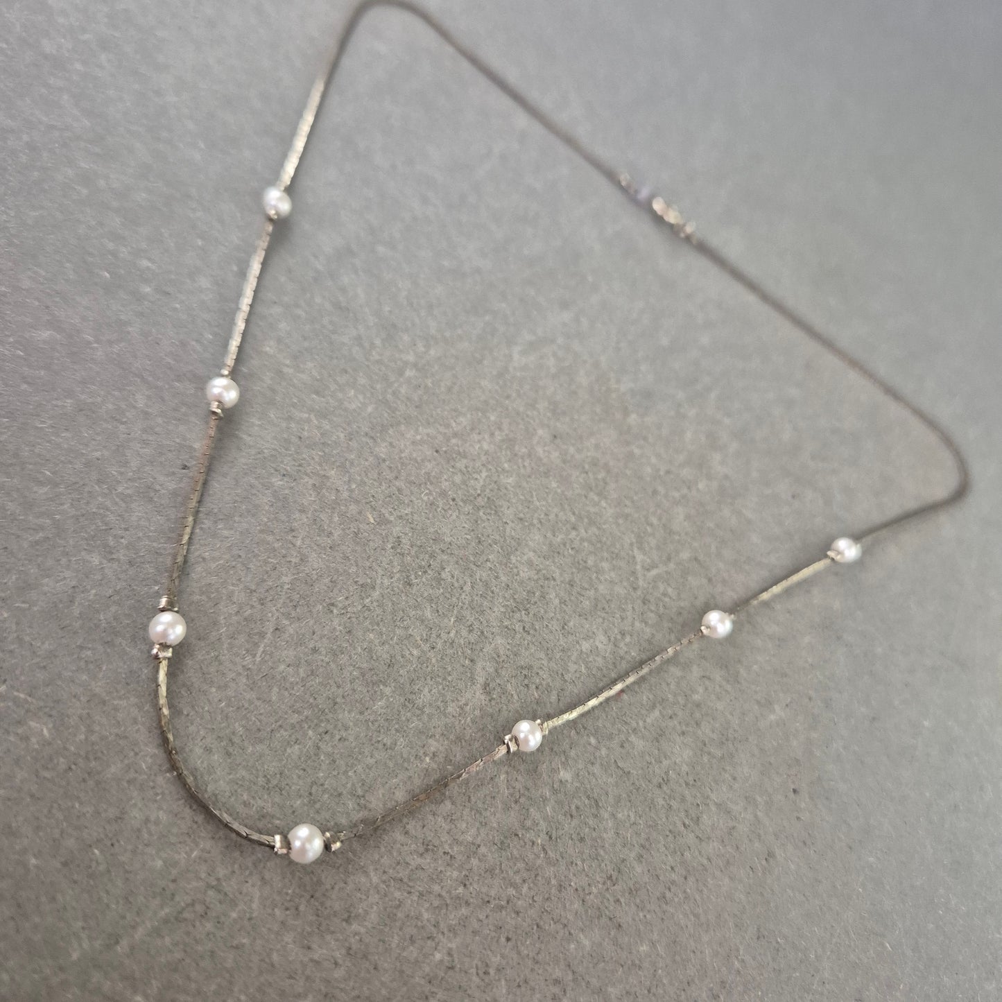 Vintage Kette mit Perlen – Zarte Eleganz