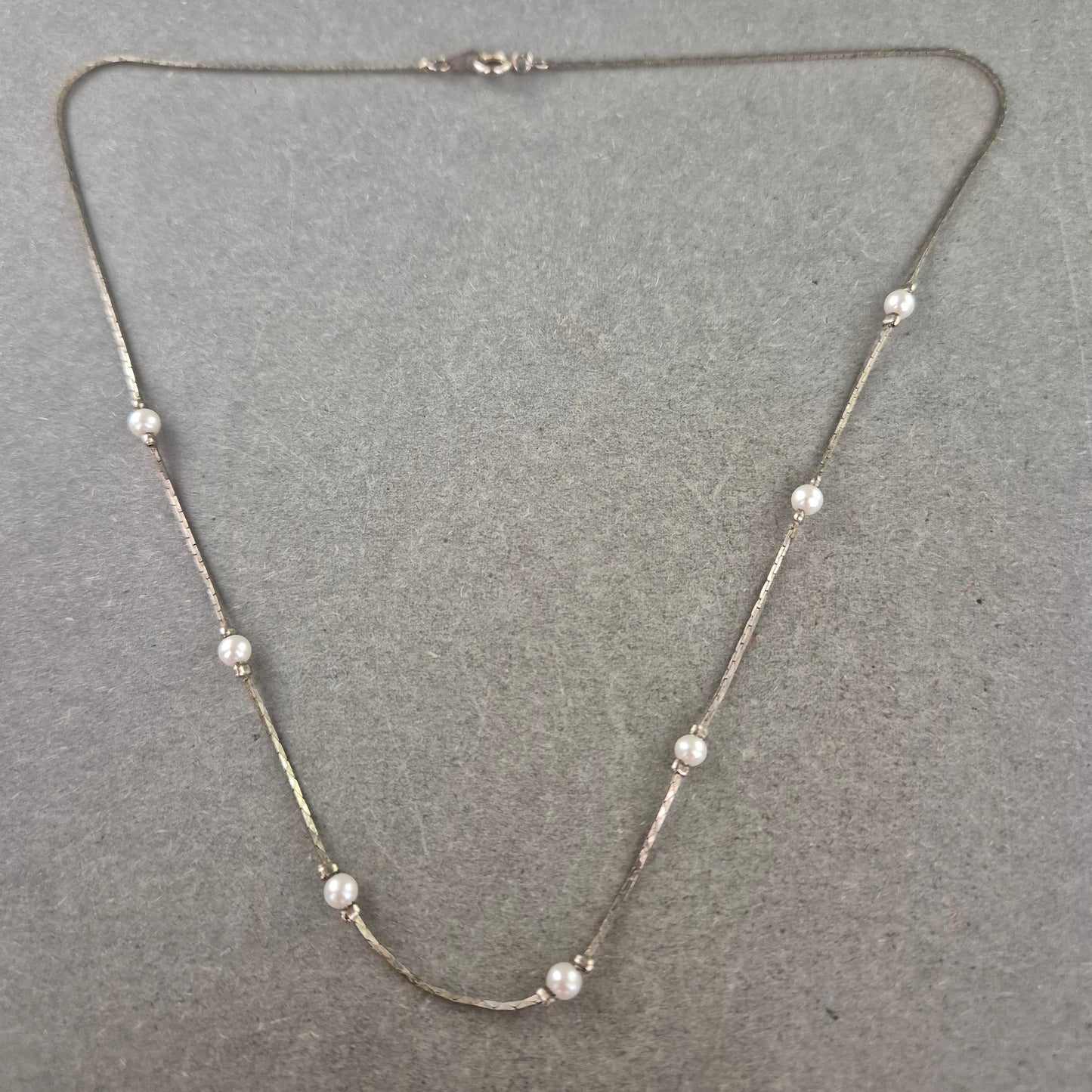 Vintage Kette mit Perlen – Zarte Eleganz
