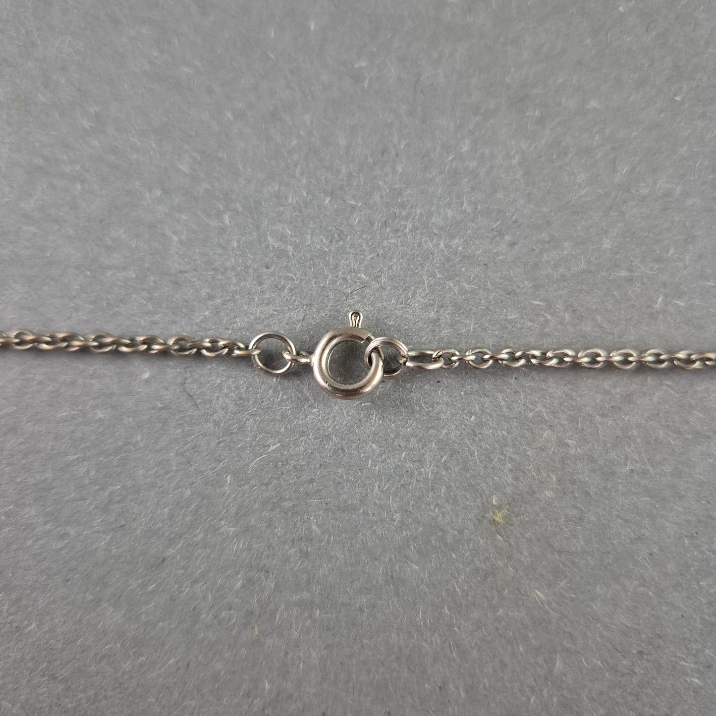 Silberkette mit Werkzeug Anhänger – Originelles Design