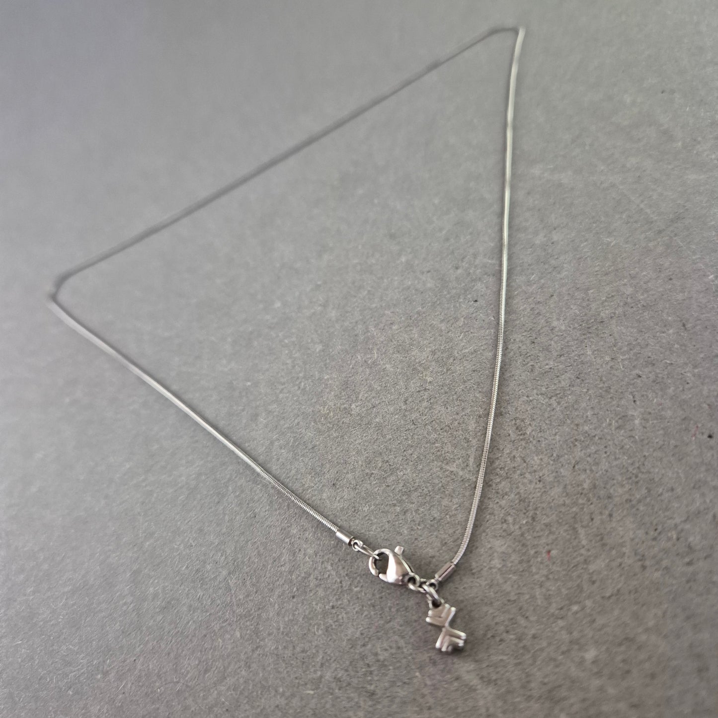 Feine Halskette mit Schlüssel Anhänger – Minimalistisches Design