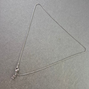 Feine Halskette mit Schlüssel Anhänger – Minimalistisches Design