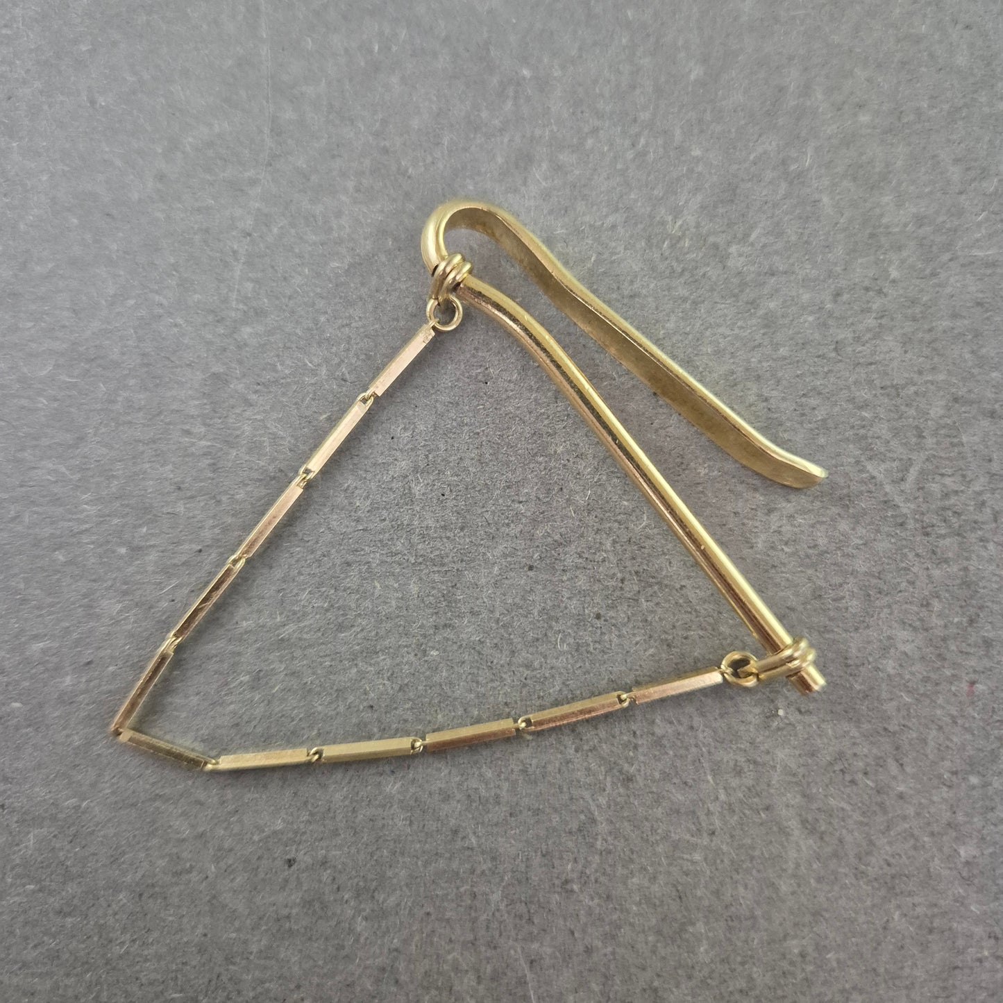 Vintage Brosche – Geometrisches Design in Metalloptik