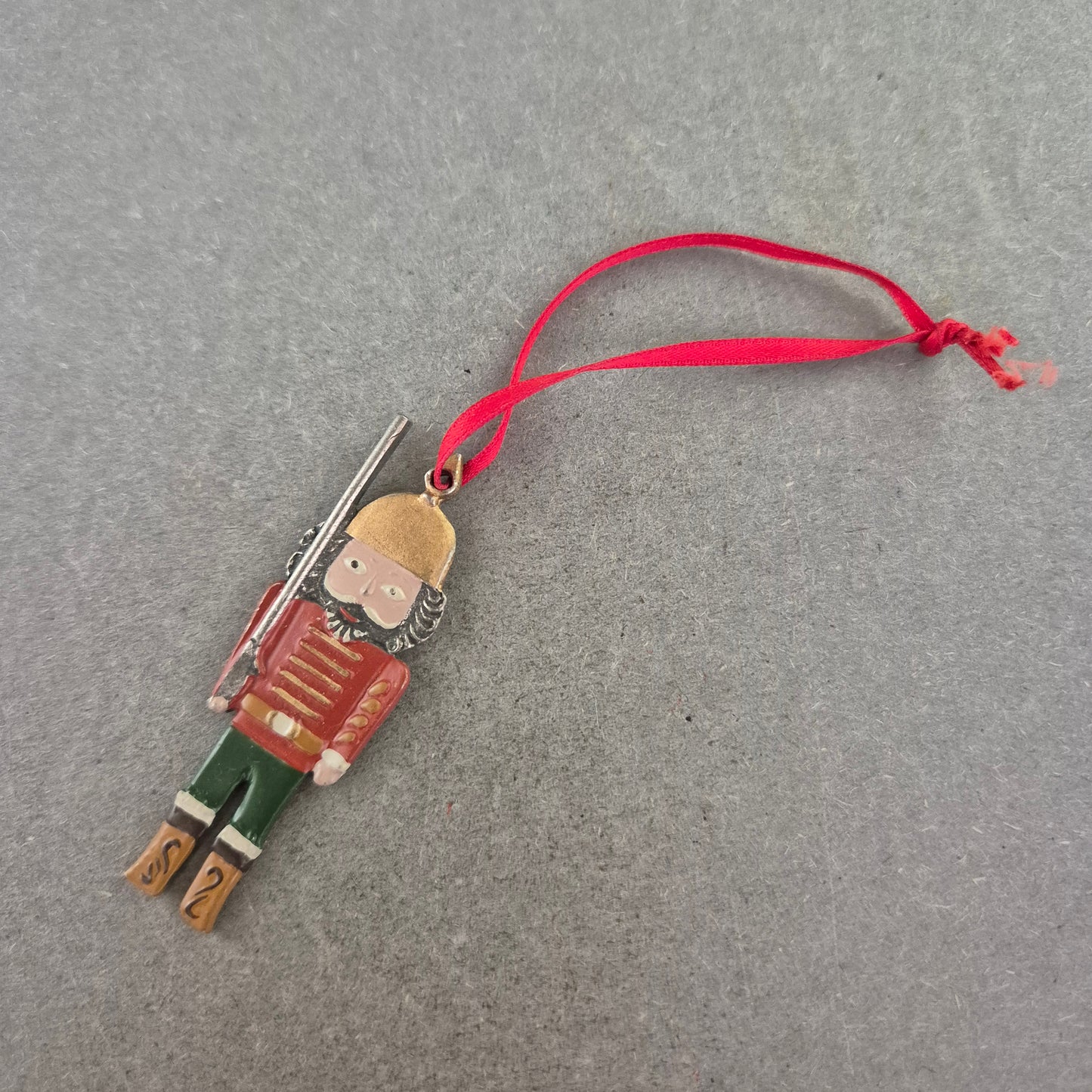 Weihnachtsanhänger Nussknacker – Handbemalt