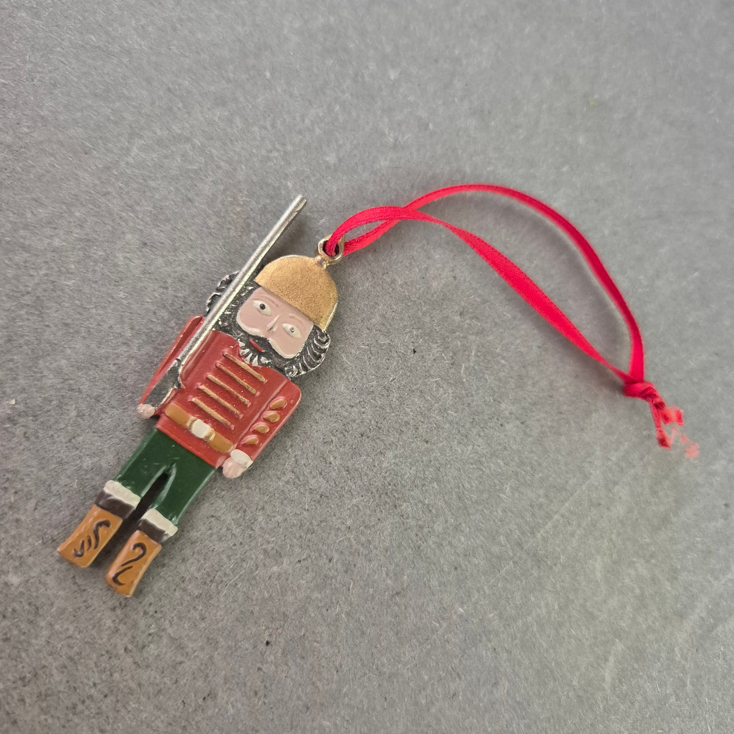 Weihnachtsanhänger Nussknacker – Handbemalt