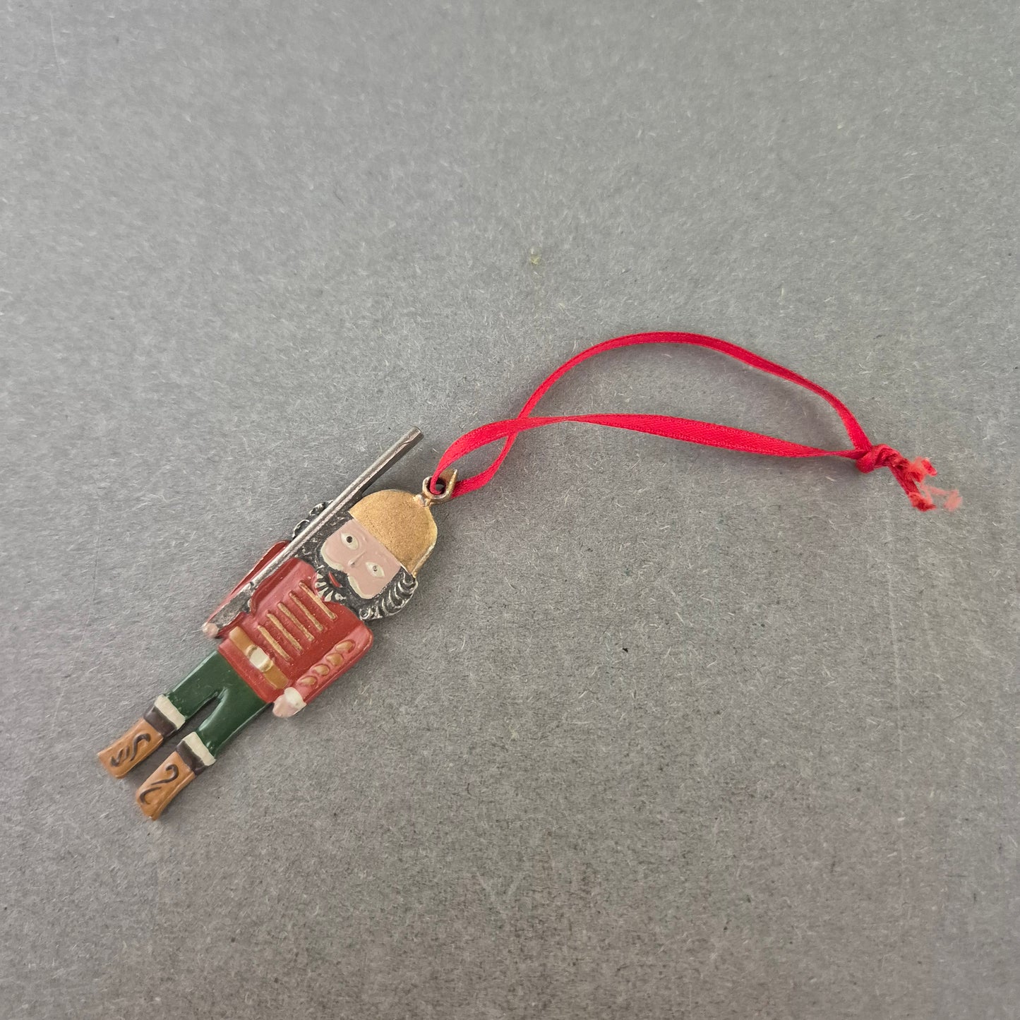 Weihnachtsanhänger Nussknacker – Handbemalt