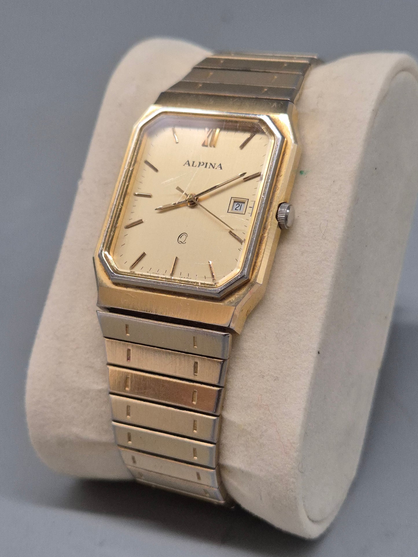 Alpina Herren Uhr – Schweizer Eleganz im rechteckigen Design