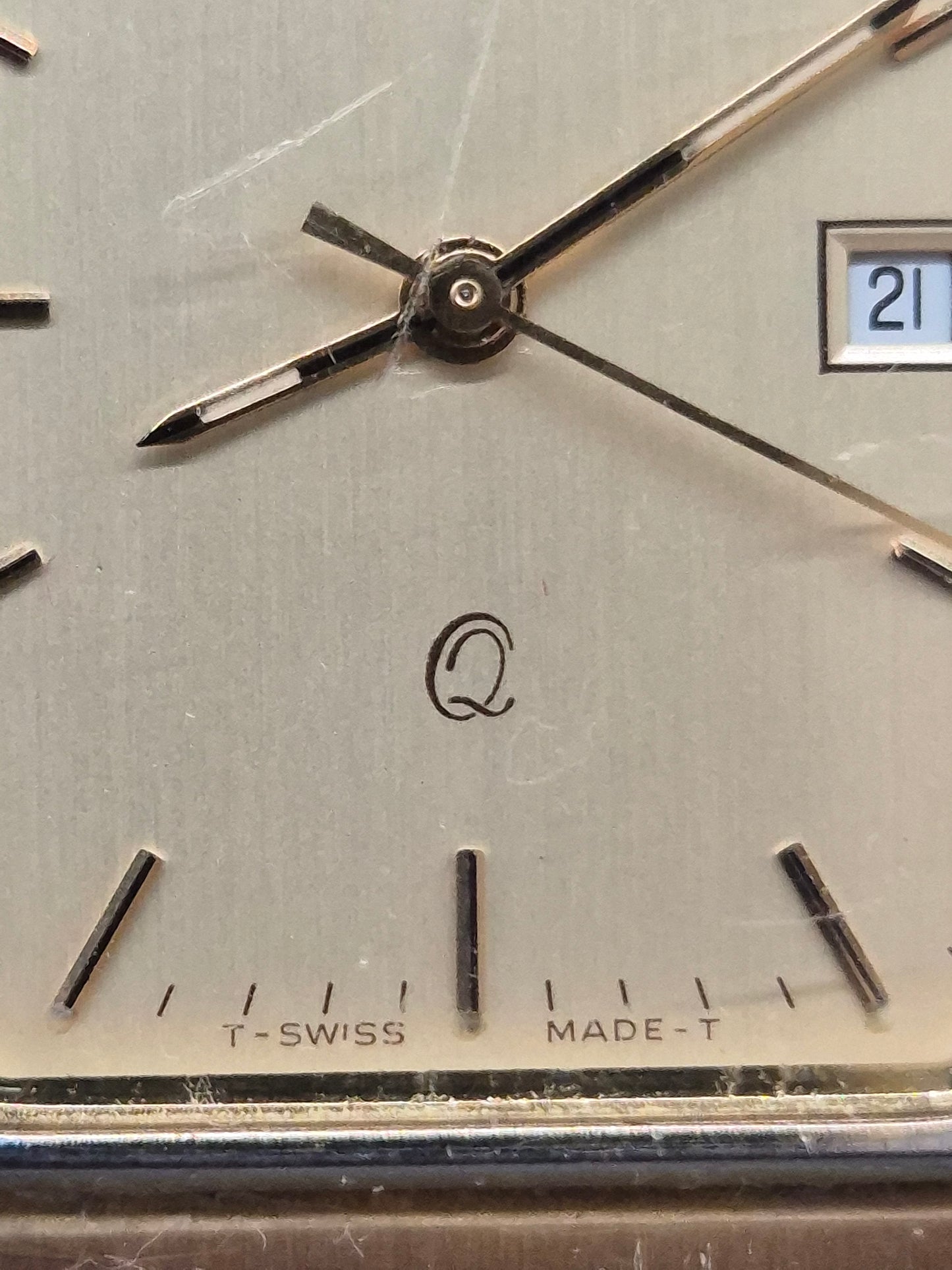 Alpina Herren Uhr – Schweizer Eleganz im rechteckigen Design