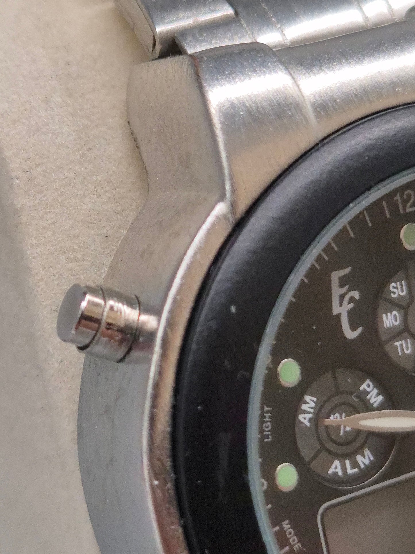 Multifunktionale Eric Chevillard Herren Uhr mit Edelstahlarmband