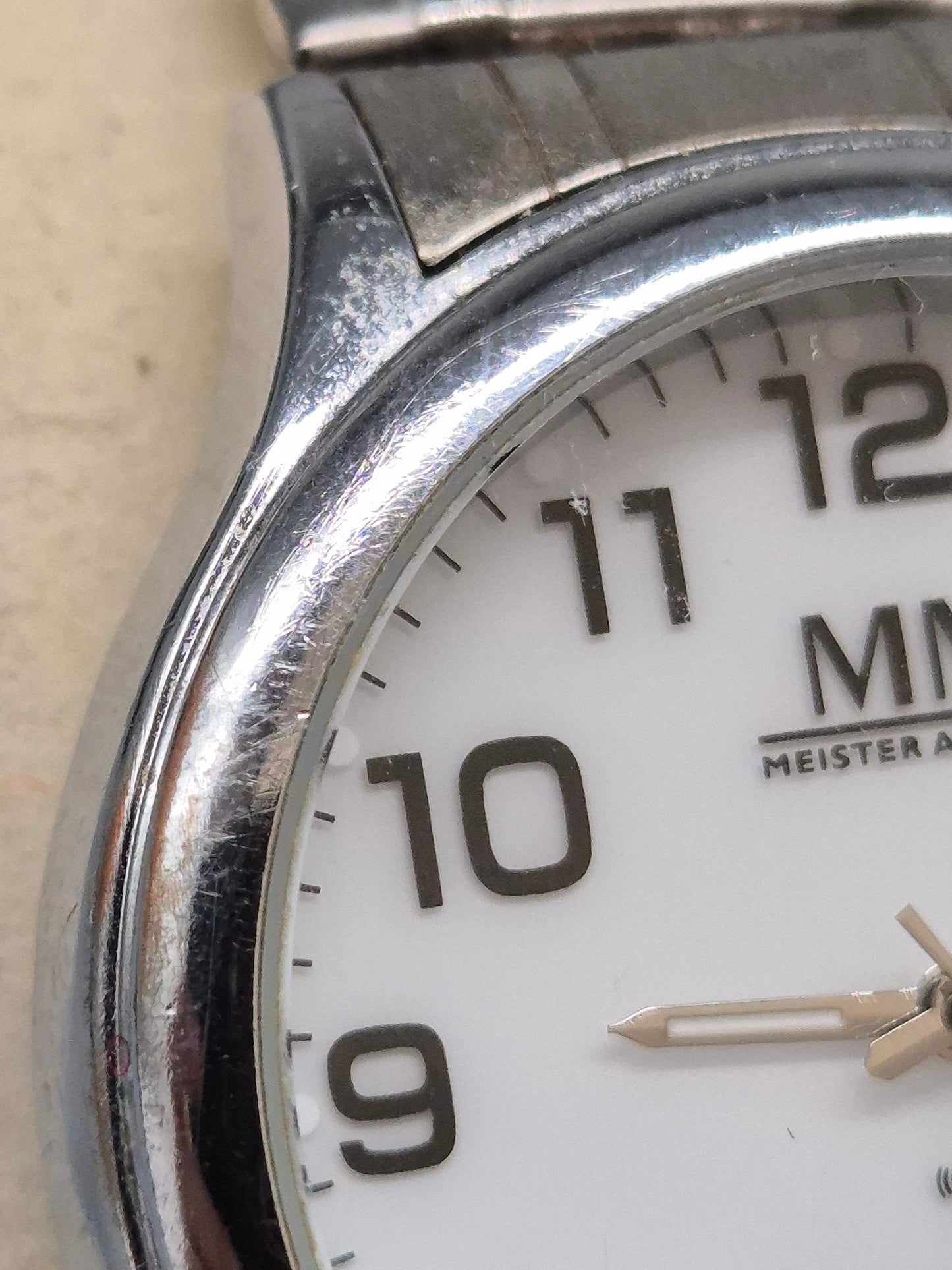 Meister Anker Herren Uhr – Funkuhr mit klarem Zifferblatt