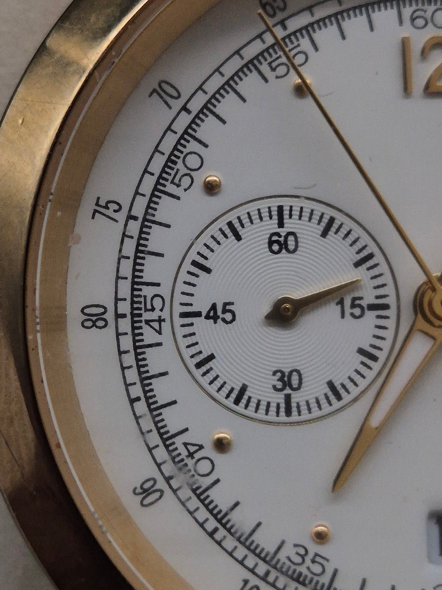 Exklusive Mercedes-Benz Herren Uhr – Chronograph mit Goldakzenten