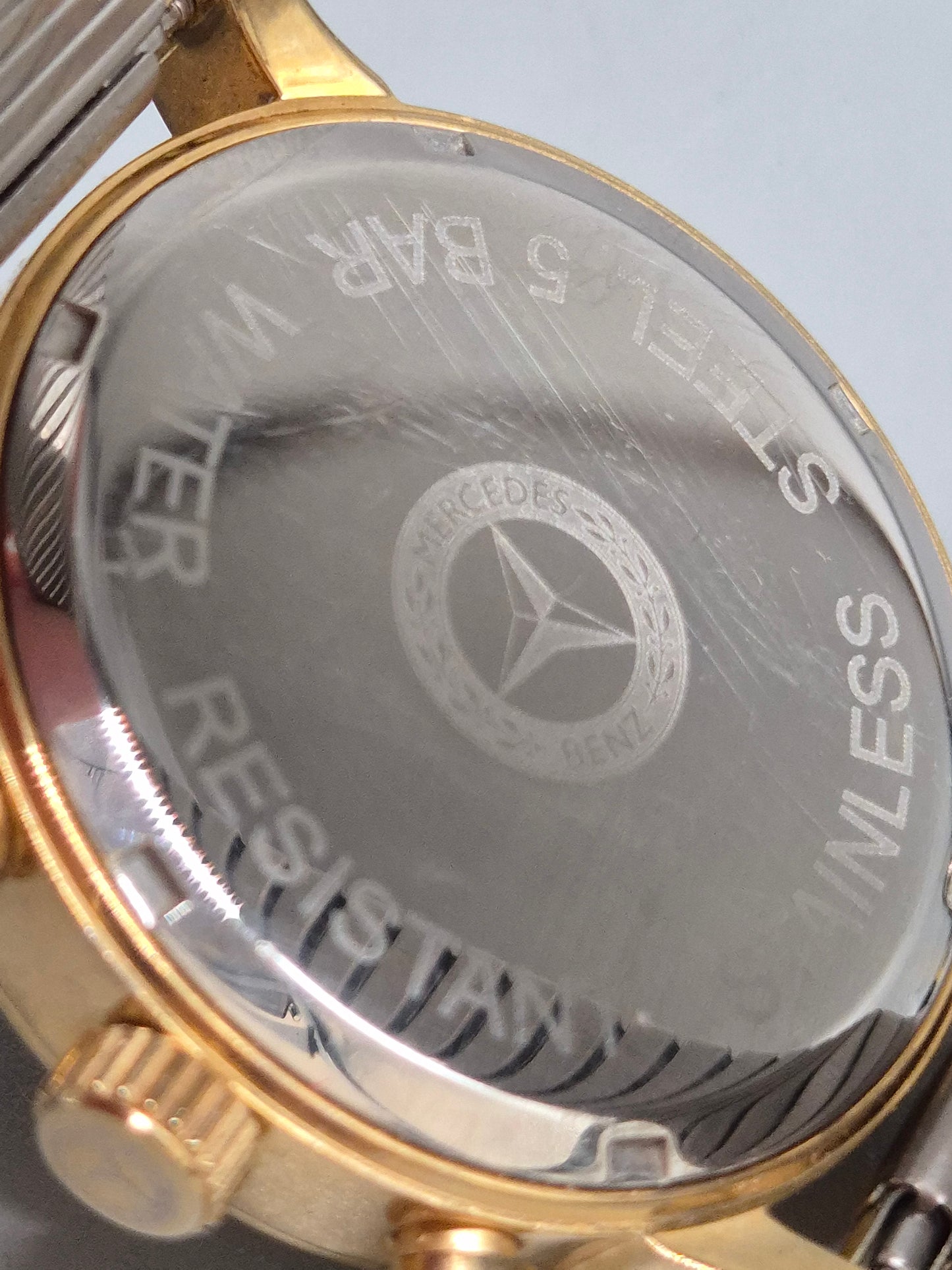 Exklusive Mercedes-Benz Herren Uhr – Chronograph mit Goldakzenten