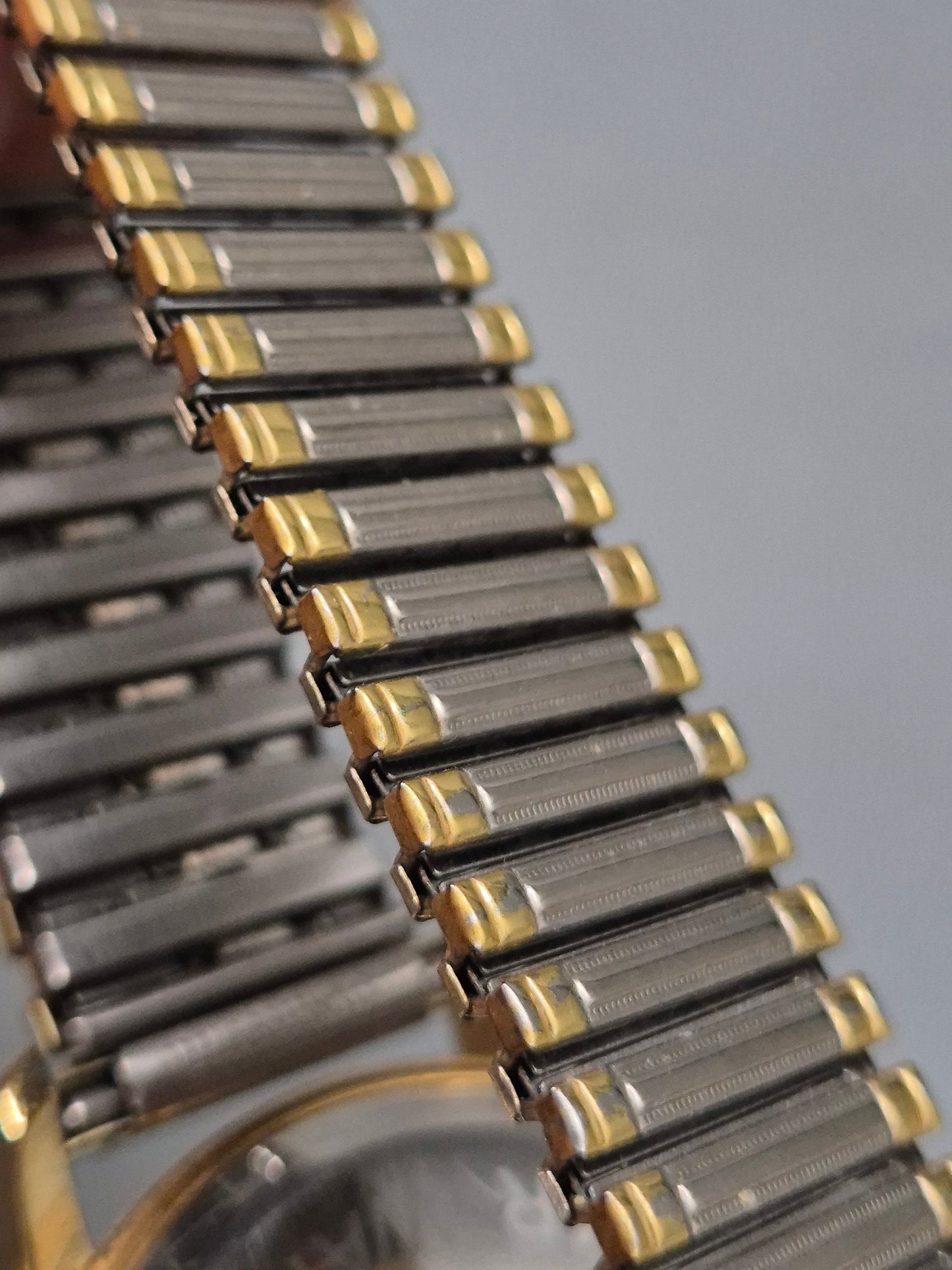 Exklusive Mercedes-Benz Herren Uhr – Chronograph mit Goldakzenten