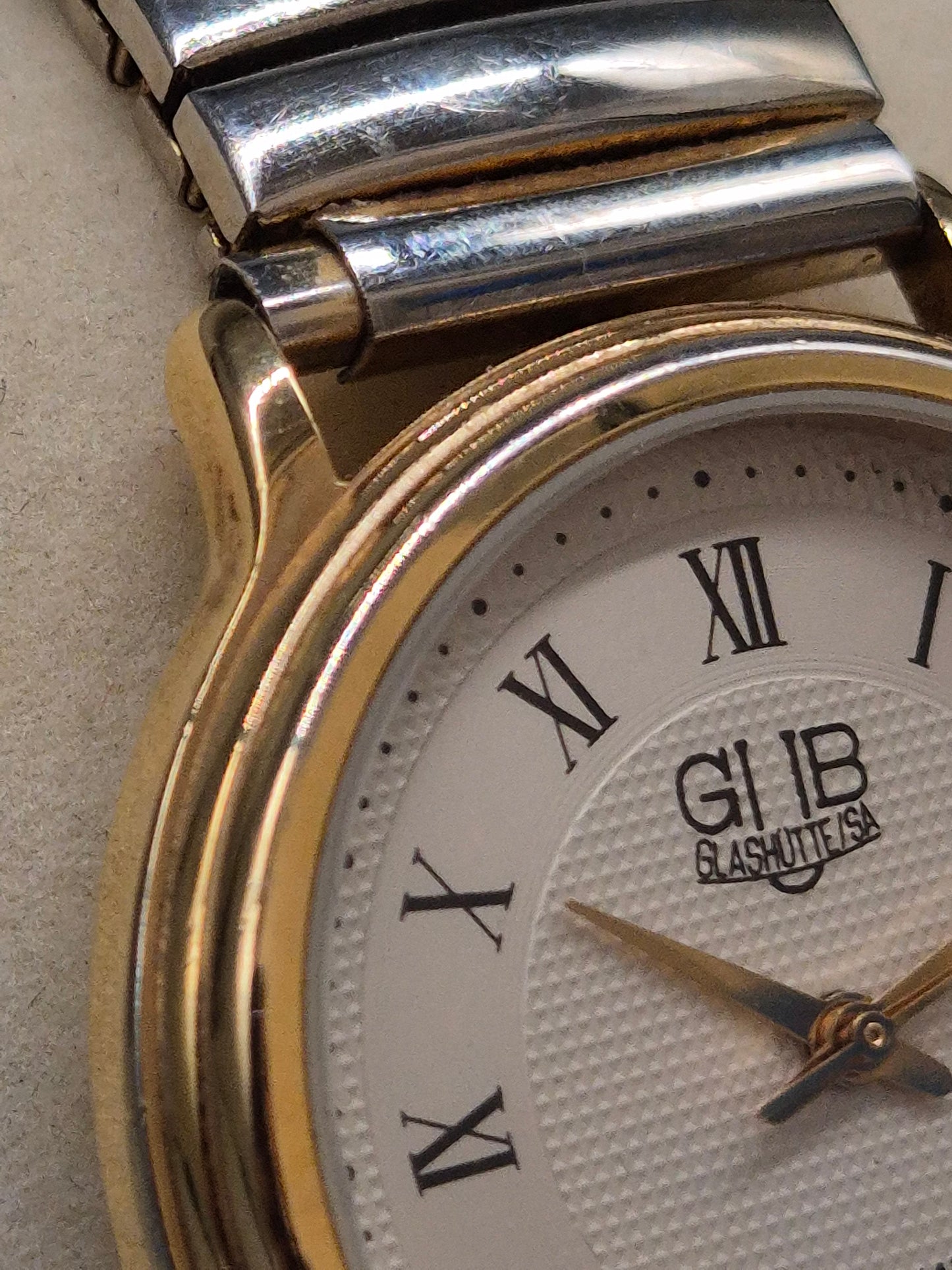 Klassische GUB Glashütte Herren Uhr – Automatik mit Goldakzenten