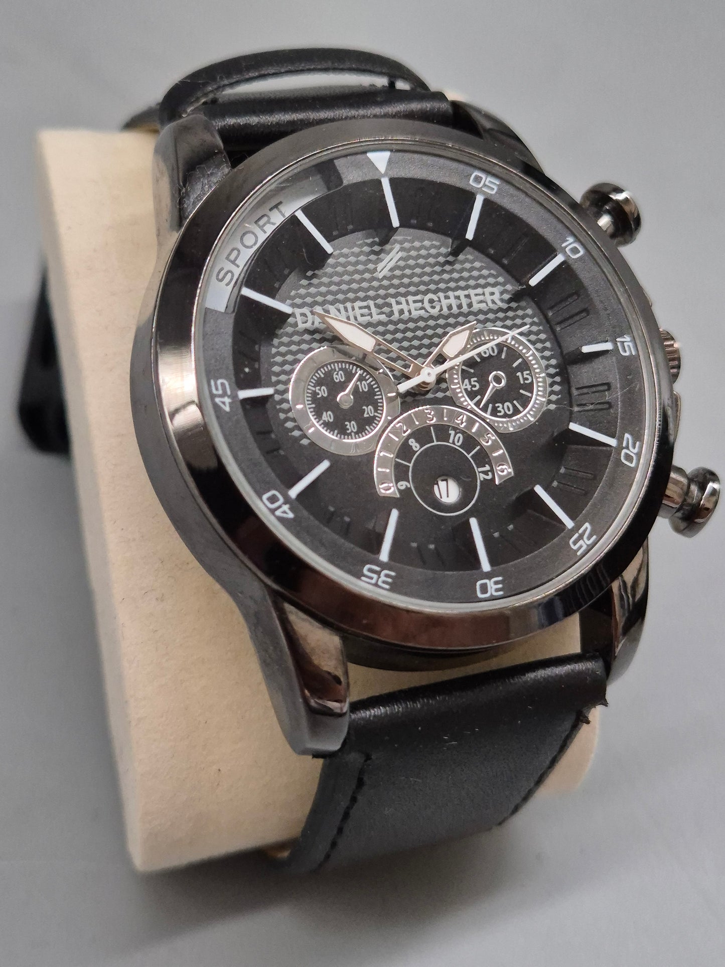 Sportliche Herren Uhr Daniel Hechter – Chronograph mit Lederband