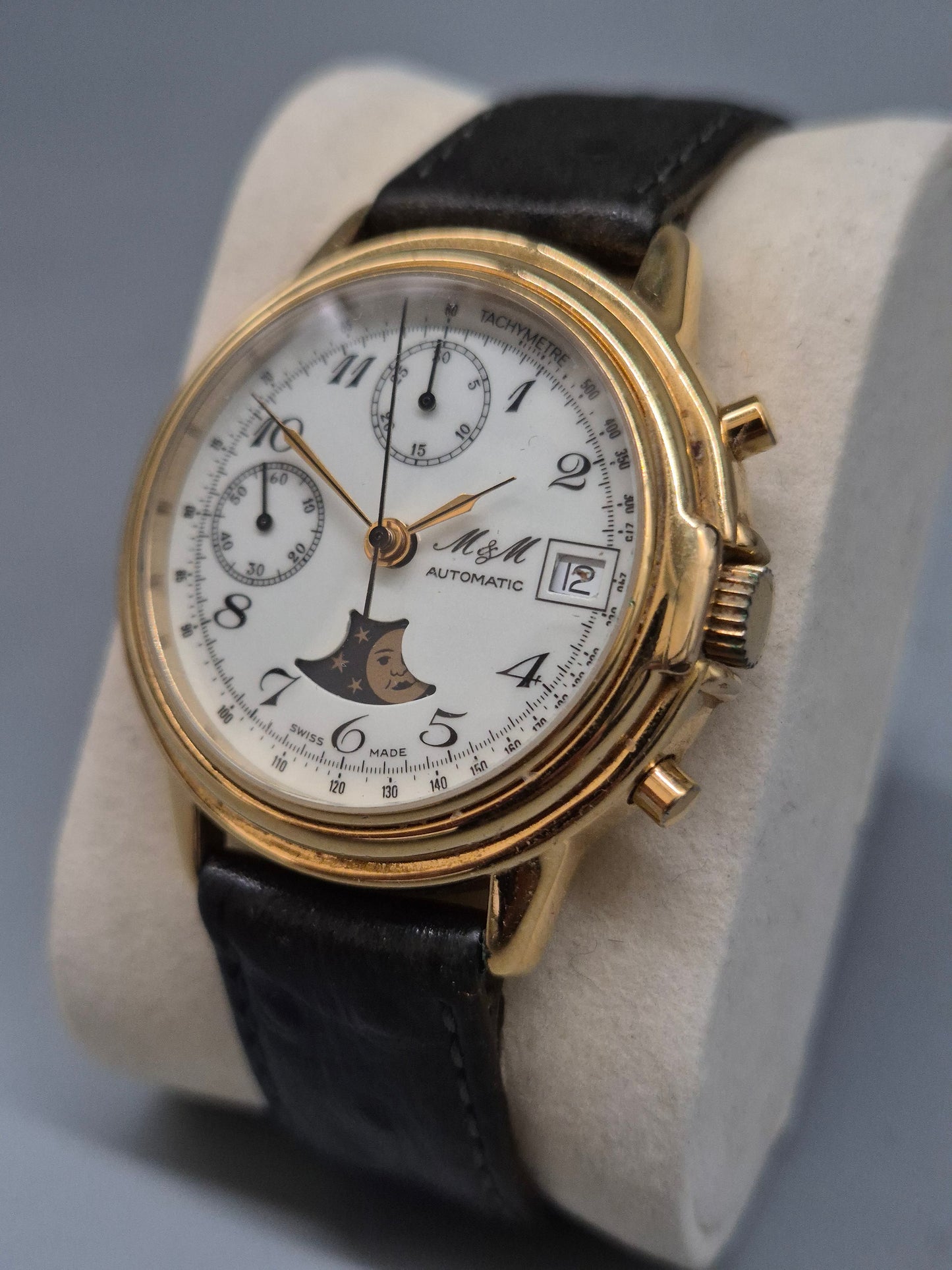 Eleganter M&M Automatic Herren Uhr mit Chronograph und Mondphase