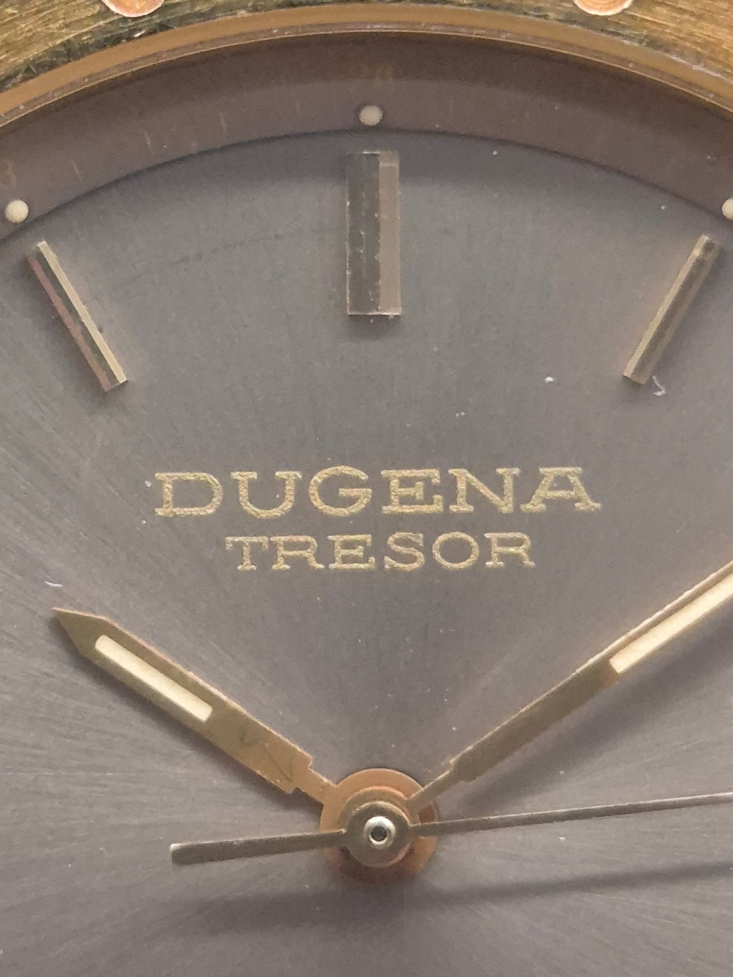 Dugena Tresor Herren Uhr – Zweifarbiges Design mit Schweizer Quarzwerk