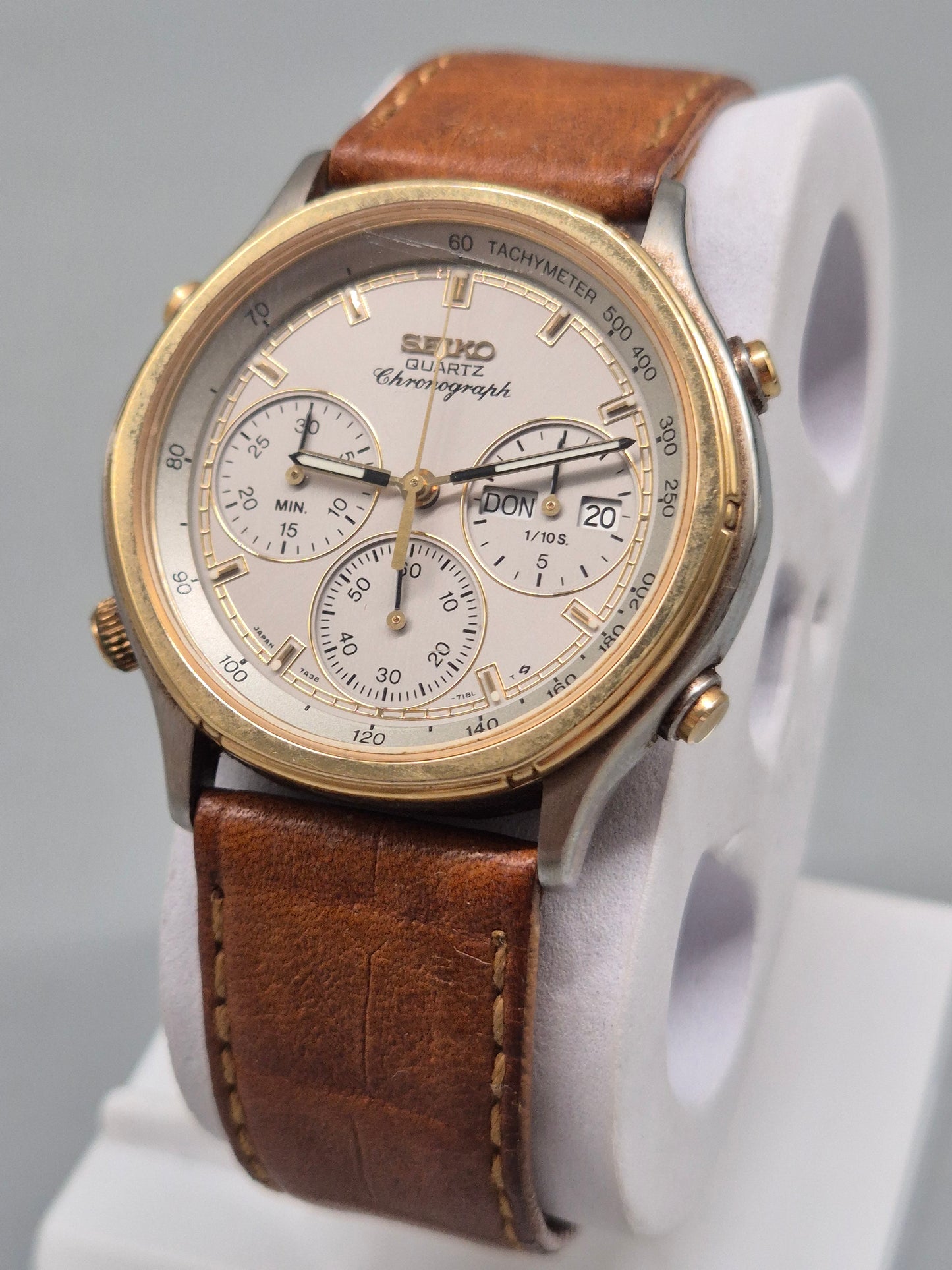 Seiko Quartz Chronograph – 7A38‑718L mit Vintage Lederband & Tachymeter