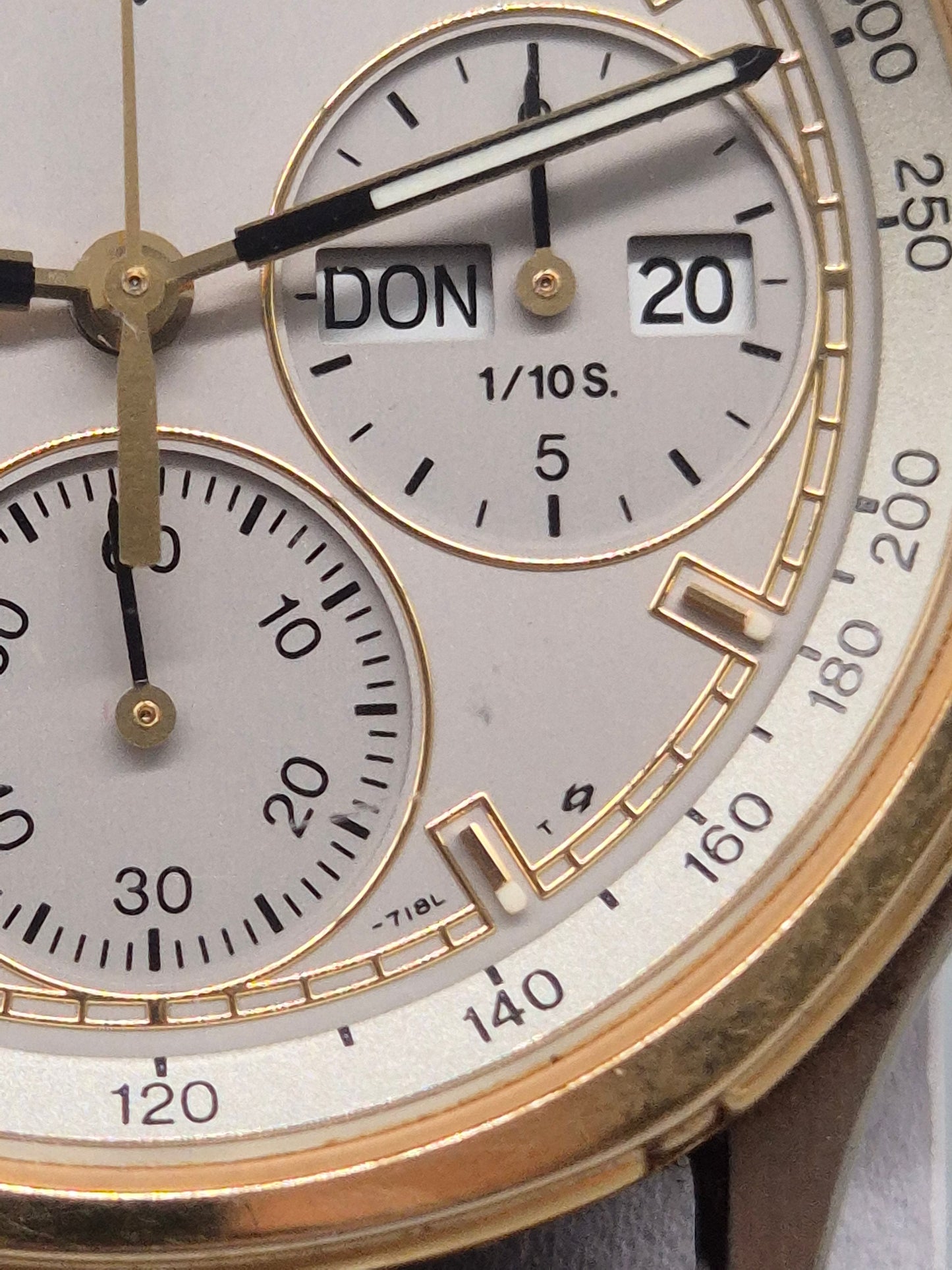 Seiko Quartz Chronograph – 7A38‑718L mit Vintage Lederband & Tachymeter