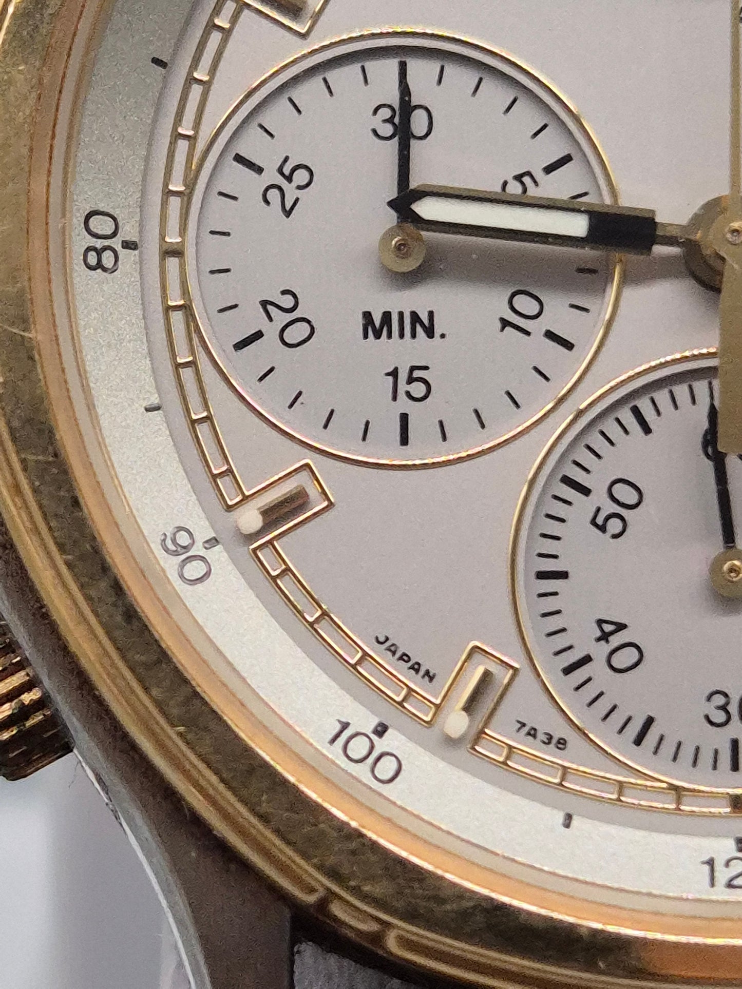 Seiko Quartz Chronograph – 7A38‑718L mit Vintage Lederband & Tachymeter