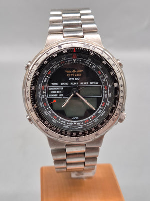 Citizen WR 100 Herren Uhr – Funktionaler Fliegerstil mit Digital-Analog Anzeige