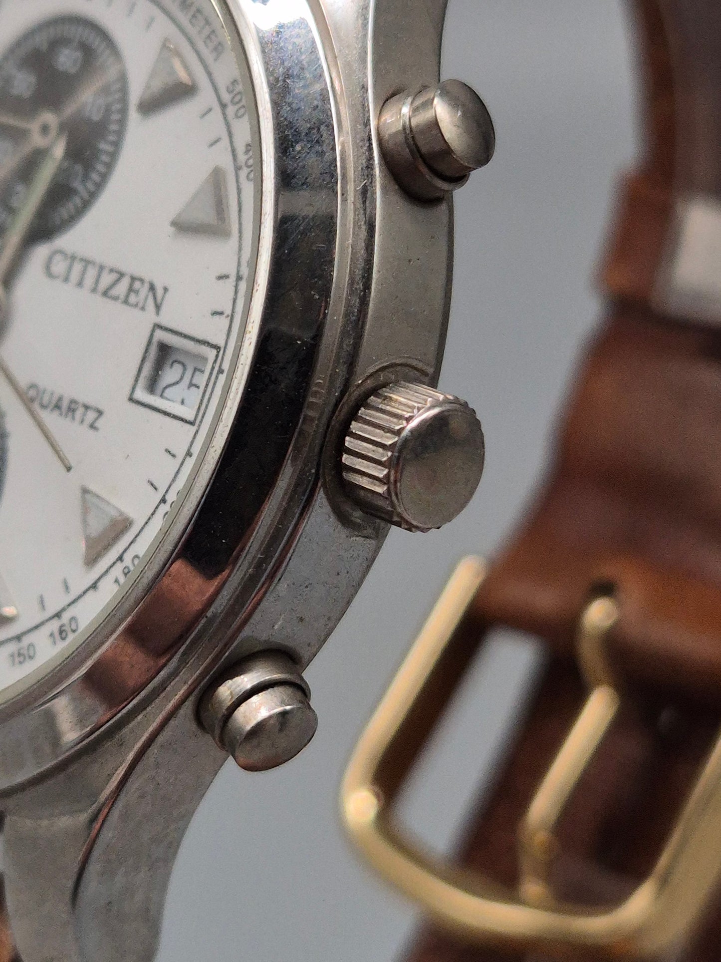 Sportliche Citizen Herren Uhr – Chronograph mit Tachymeter & Lederband