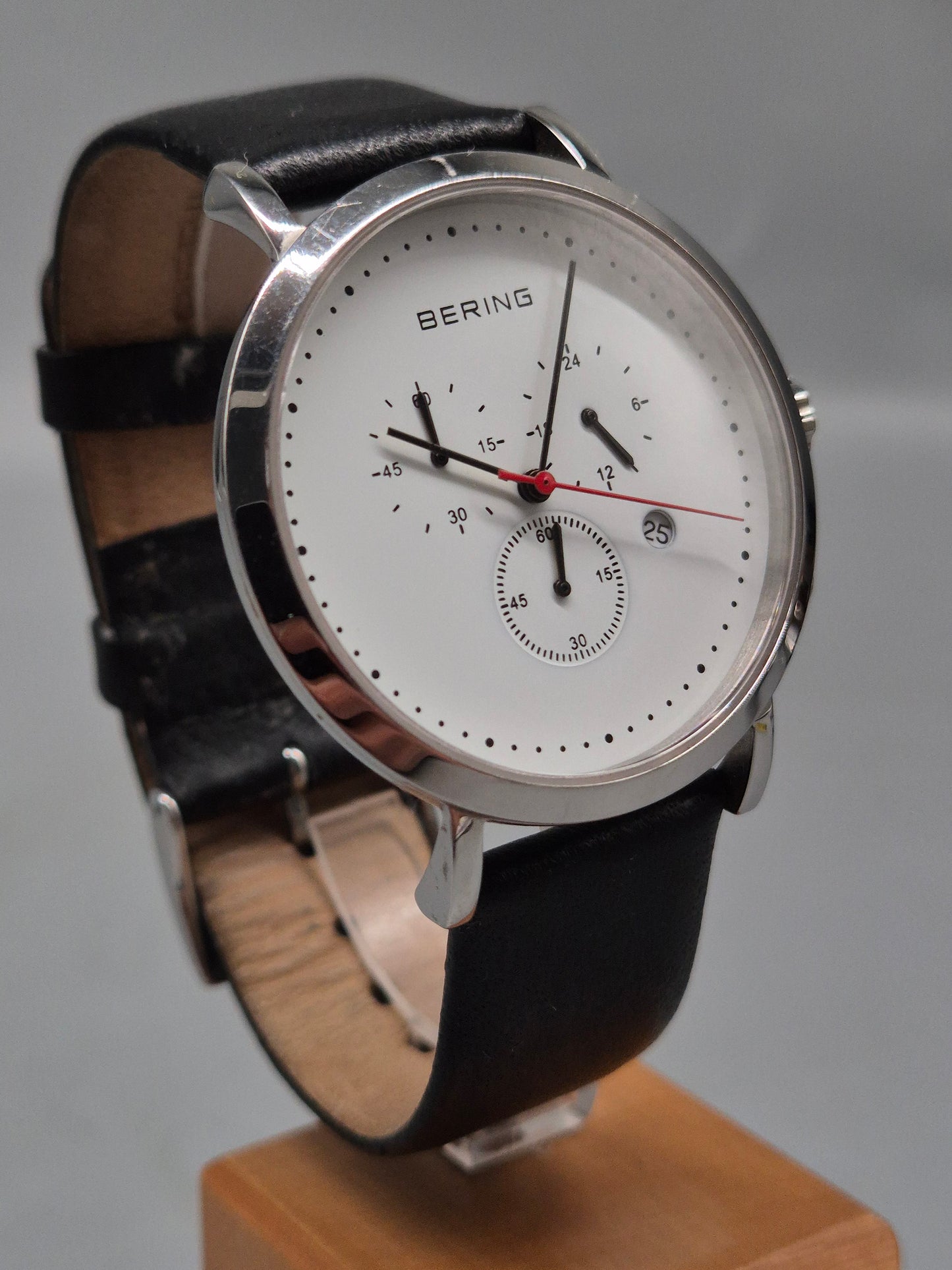Bering Herren Uhr – Chronograph mit klarem Skandi‑Design