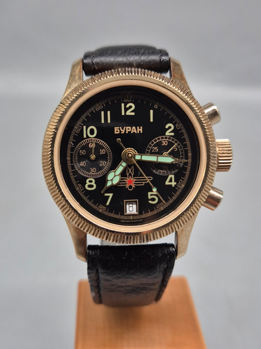 Buran Herren Uhr – Pilotenchronograph „MIG“ im Vintage‑Look