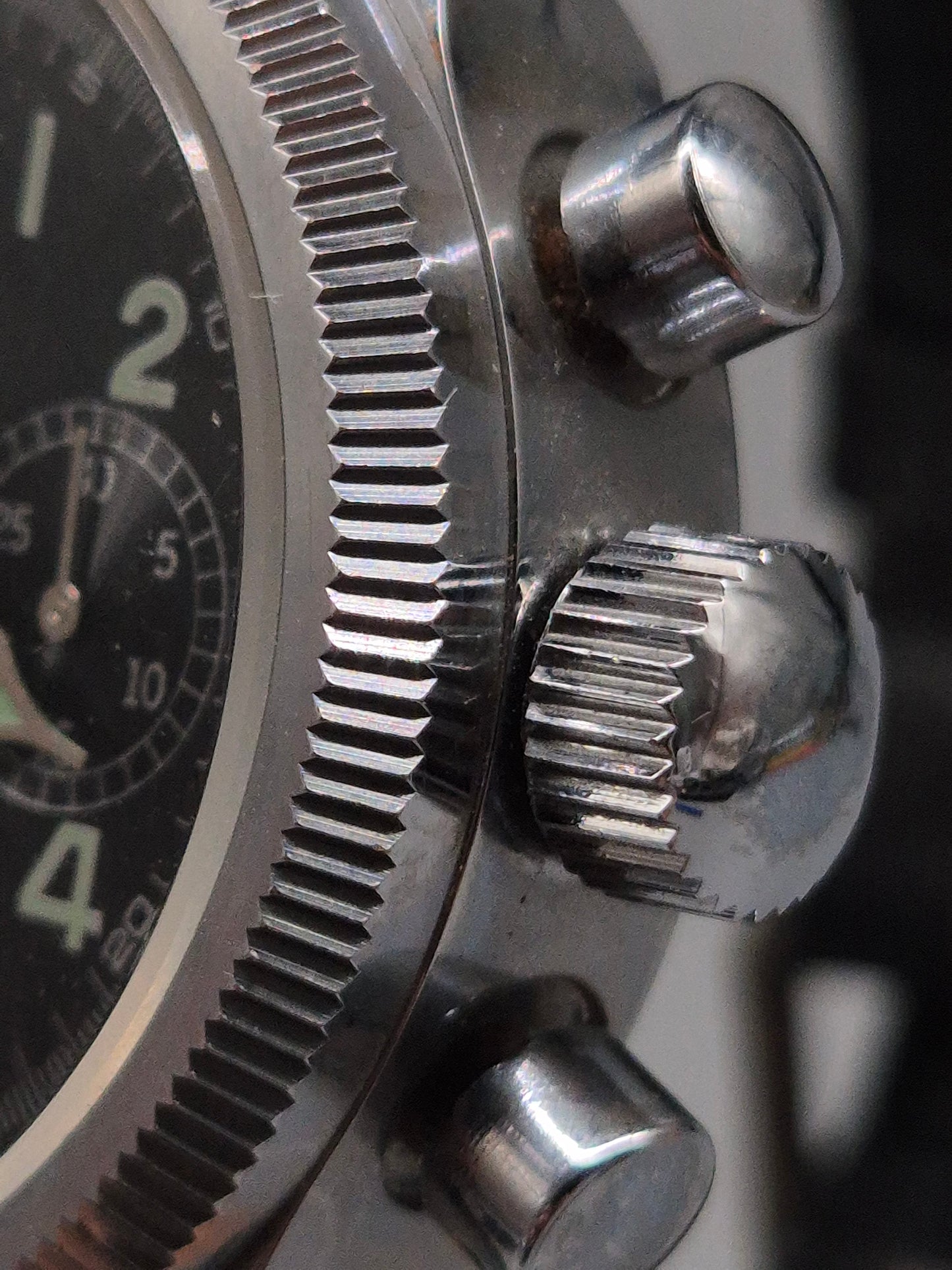 Buran Herren Uhr – Mechanischer Flugchronograph mit Leuchtziffern