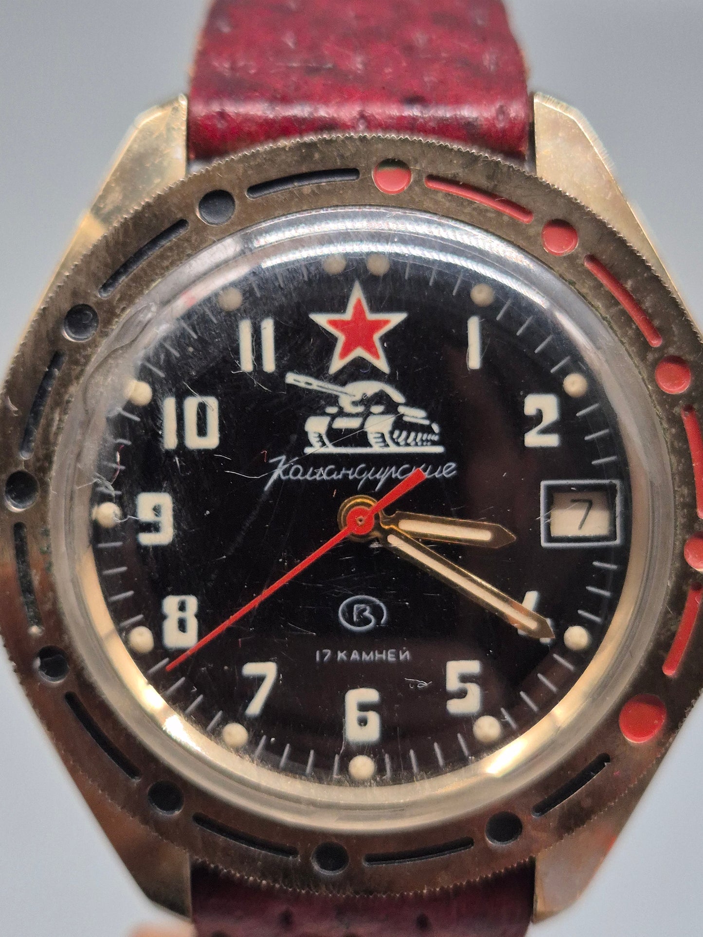 Vostok Komandirskie Herren Uhr – Russischer Militäruhren-Klassiker