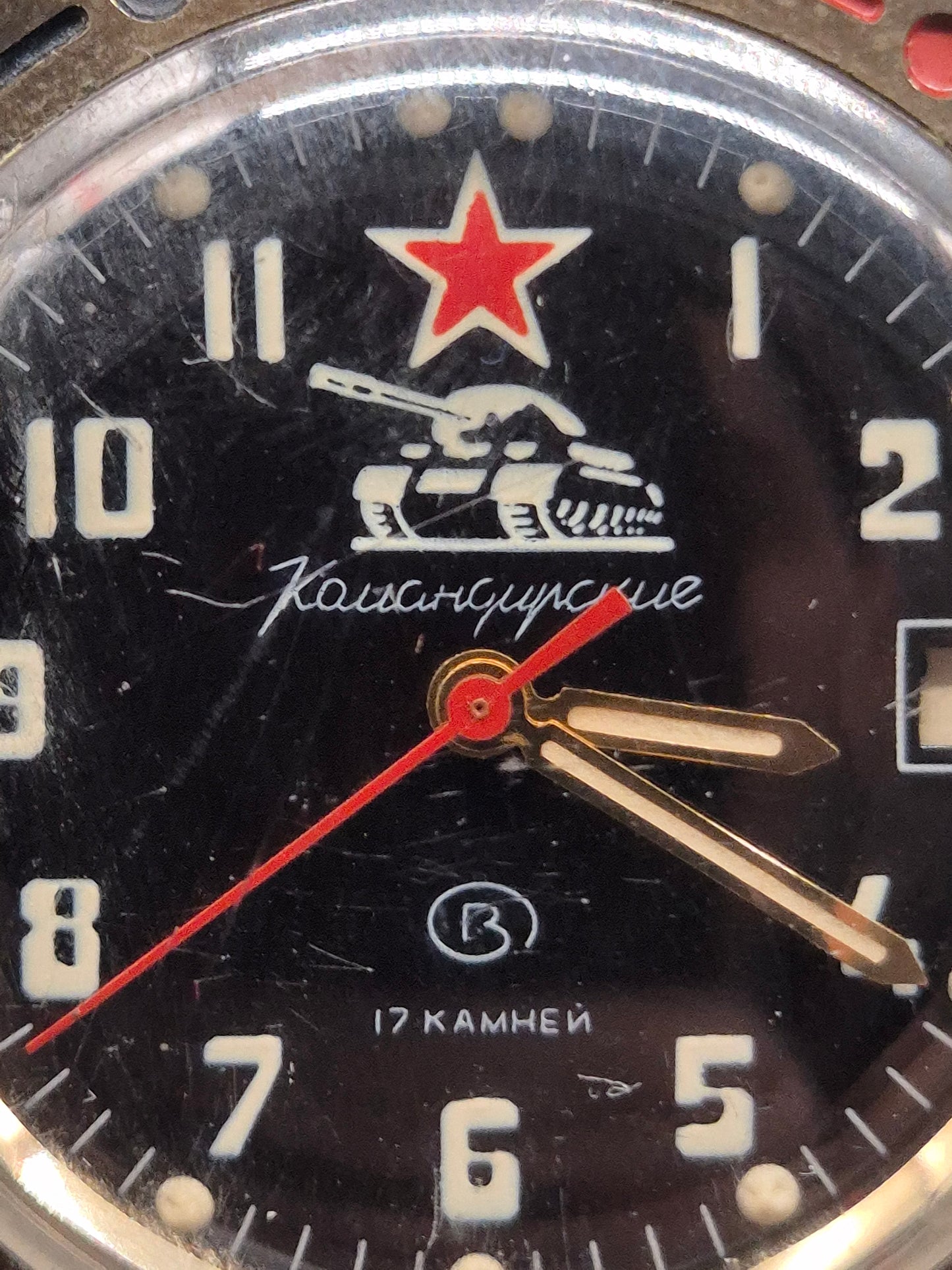 Vostok Komandirskie Herren Uhr – Russischer Militäruhren-Klassiker